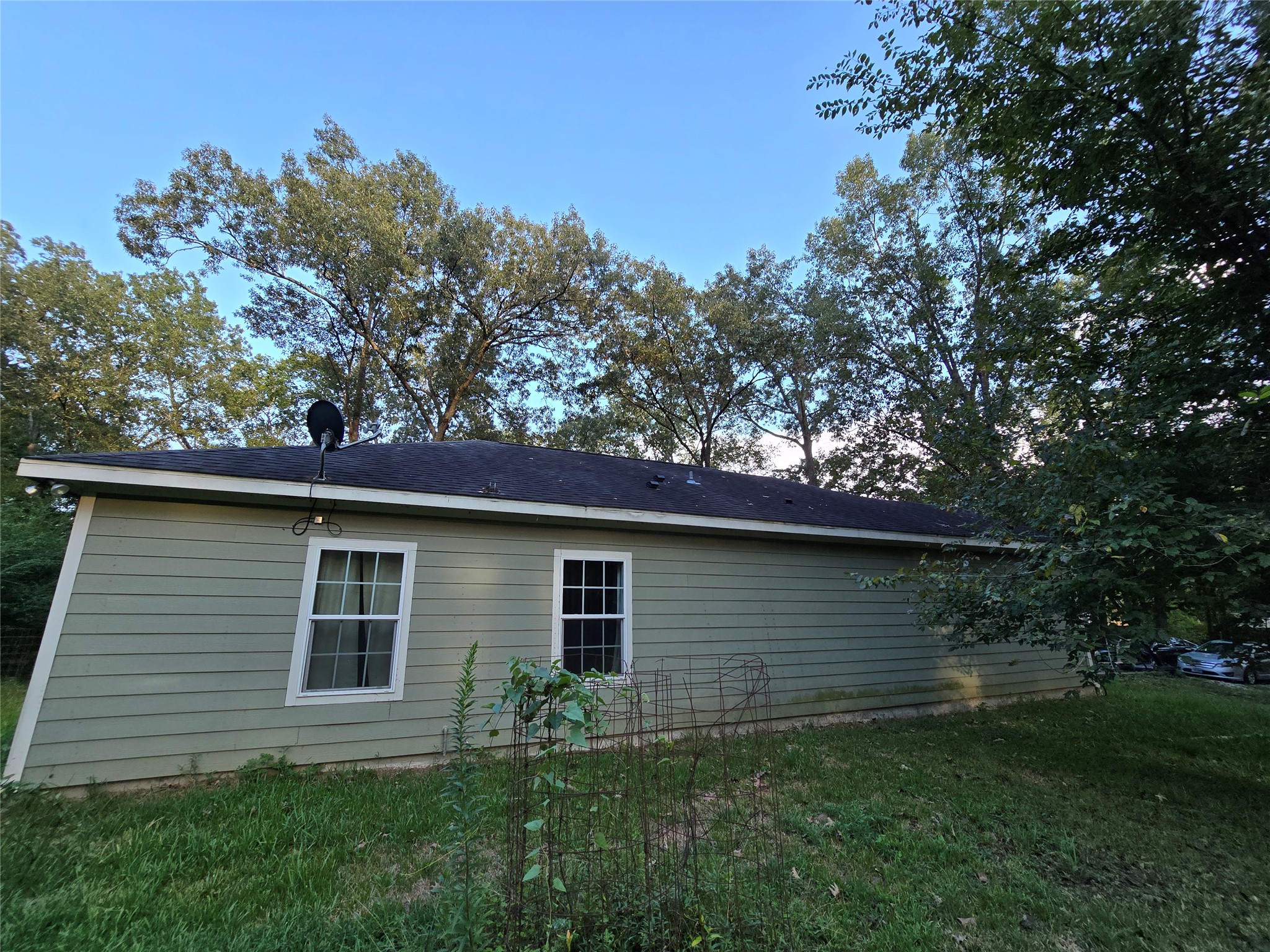 main property photo 18