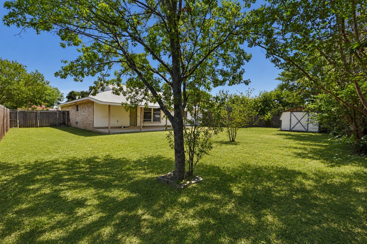 main property photo 15