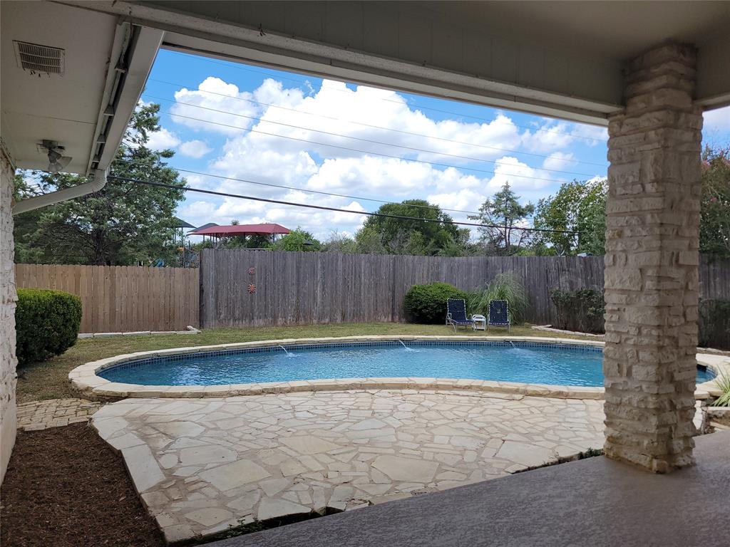 main property photo 12