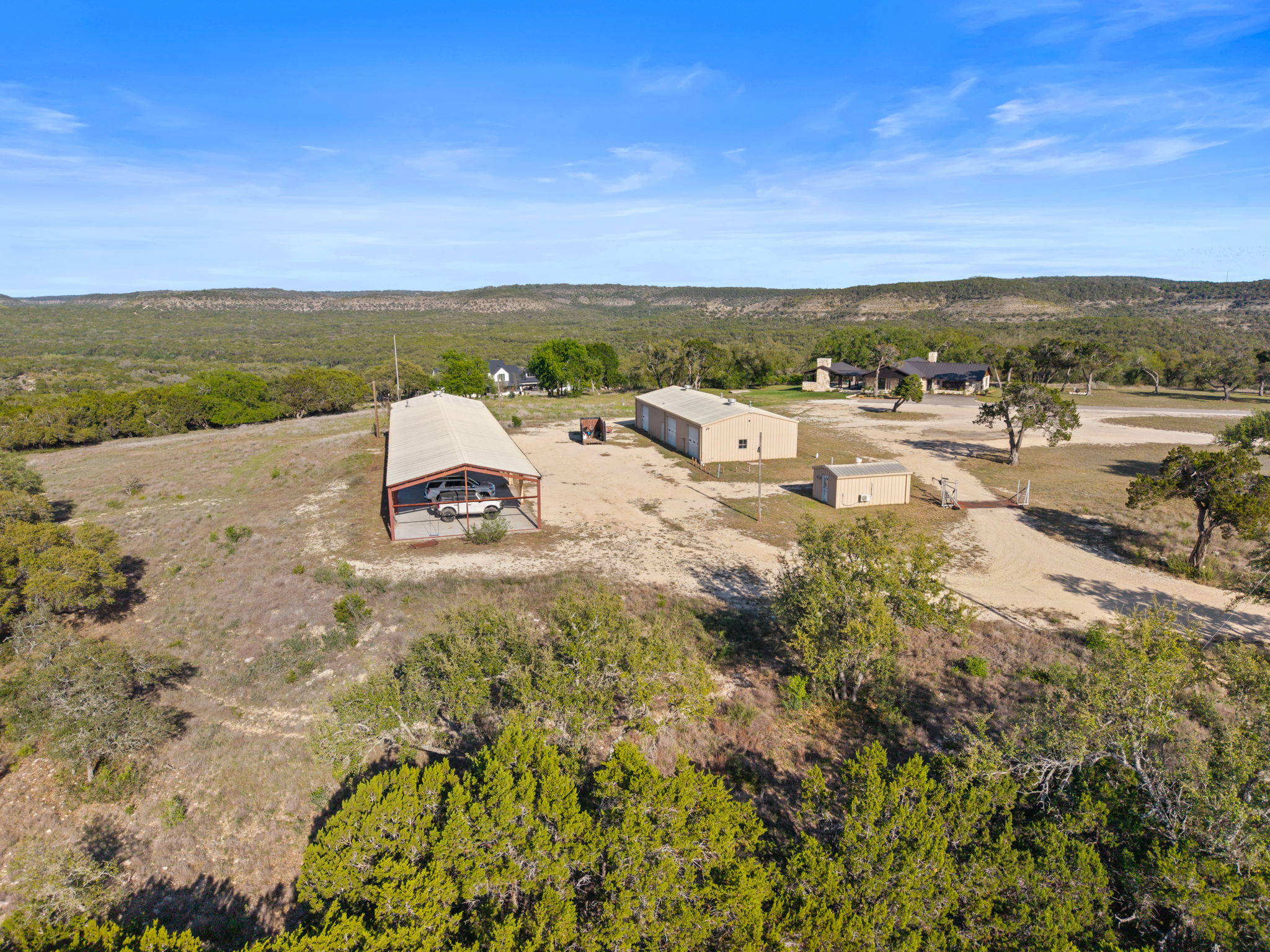 main property photo 34