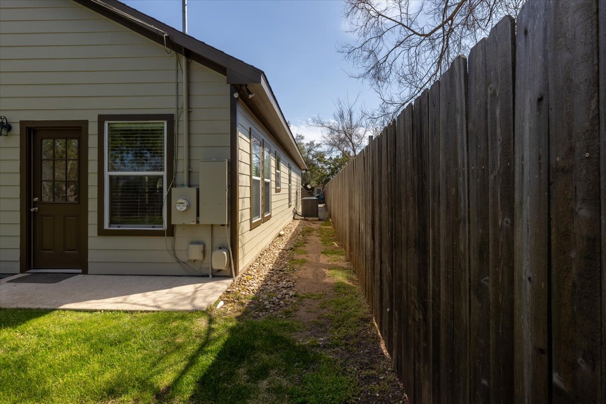 main property photo 39