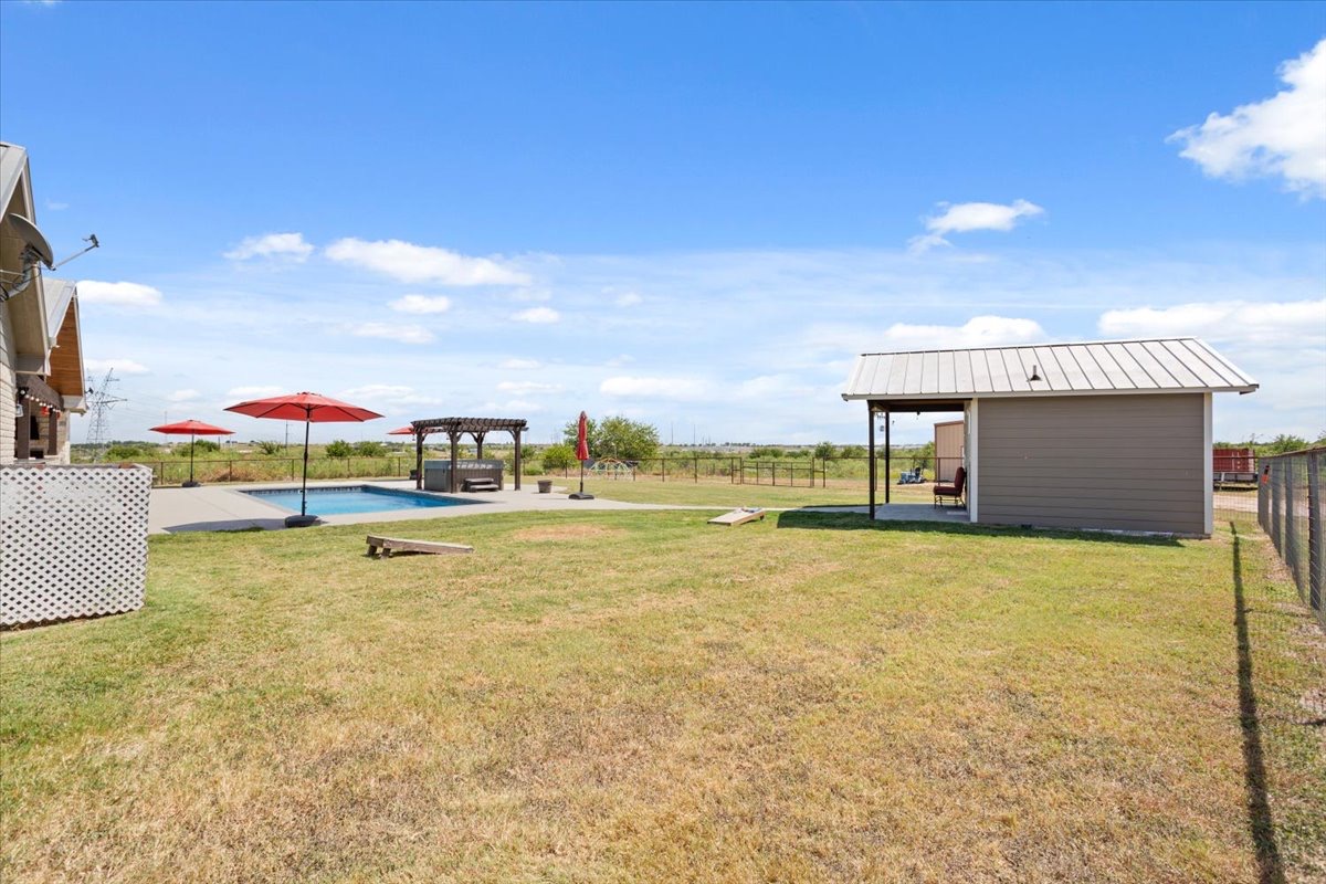 main property photo 29