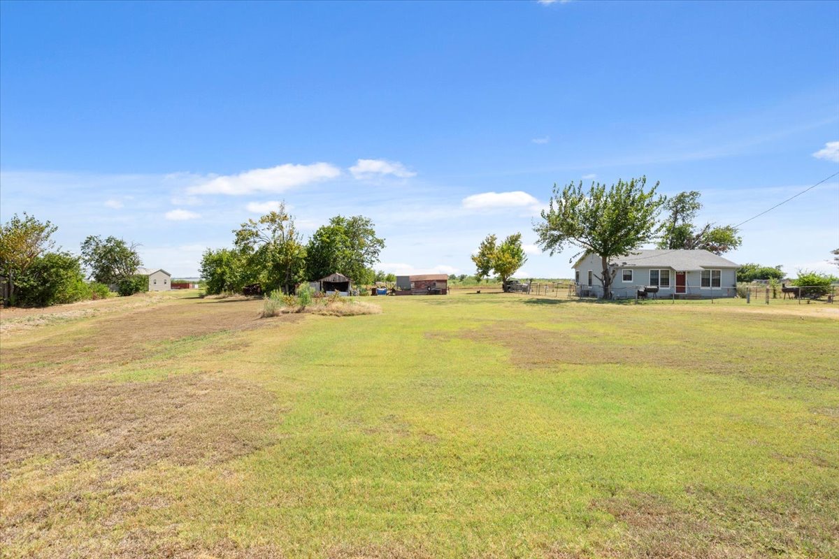 main property photo 37