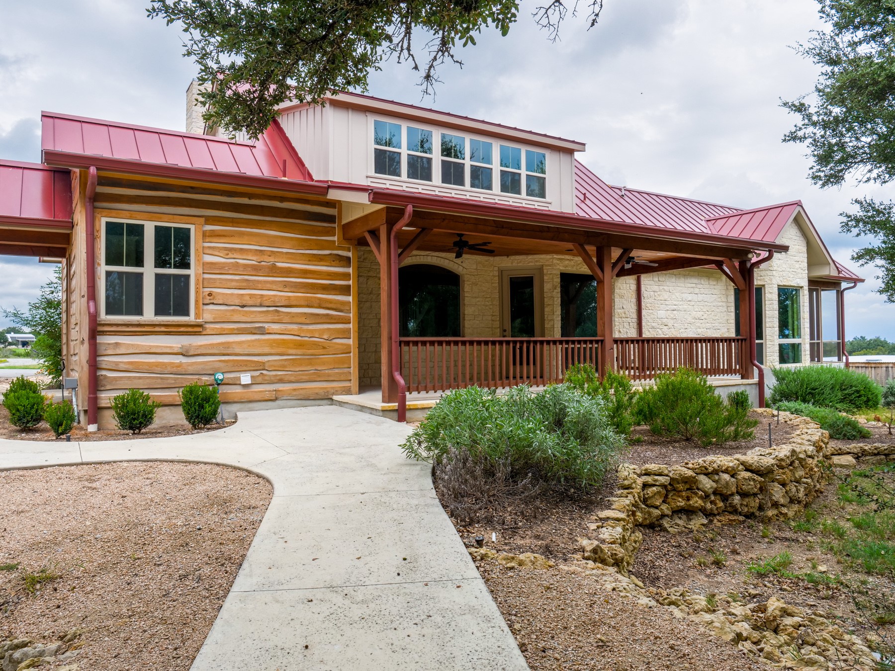 main property photo 35