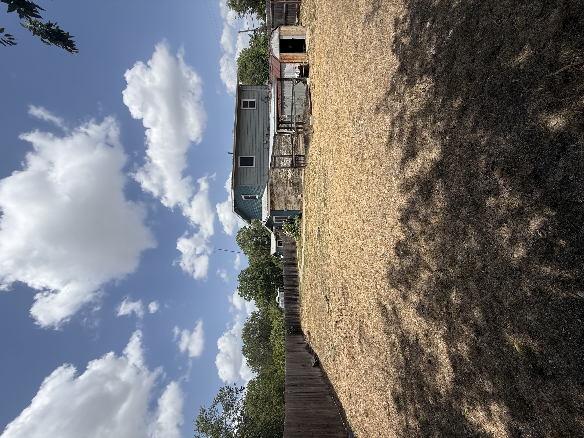main property photo 16