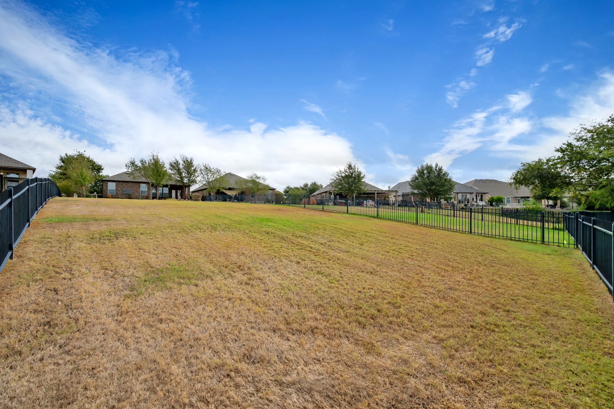 main property photo 20