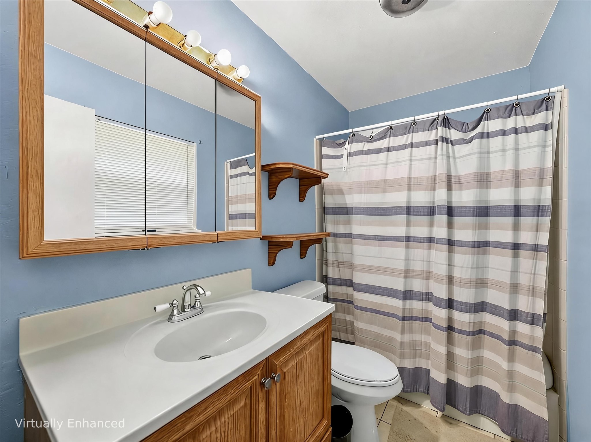 main property photo 12