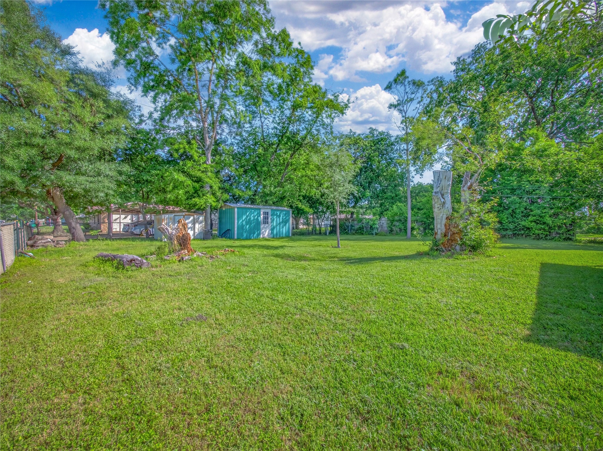 main property photo 20