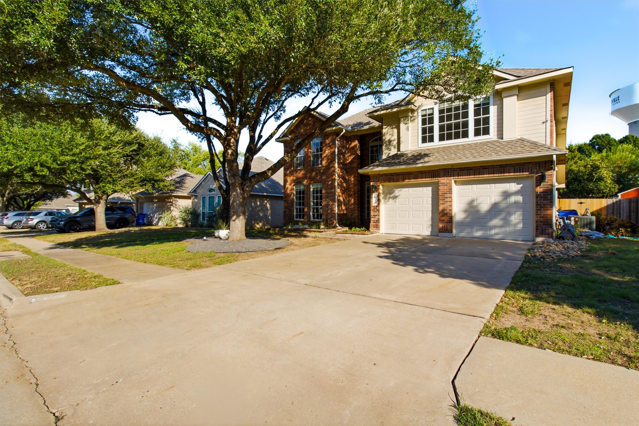 main property photo 3