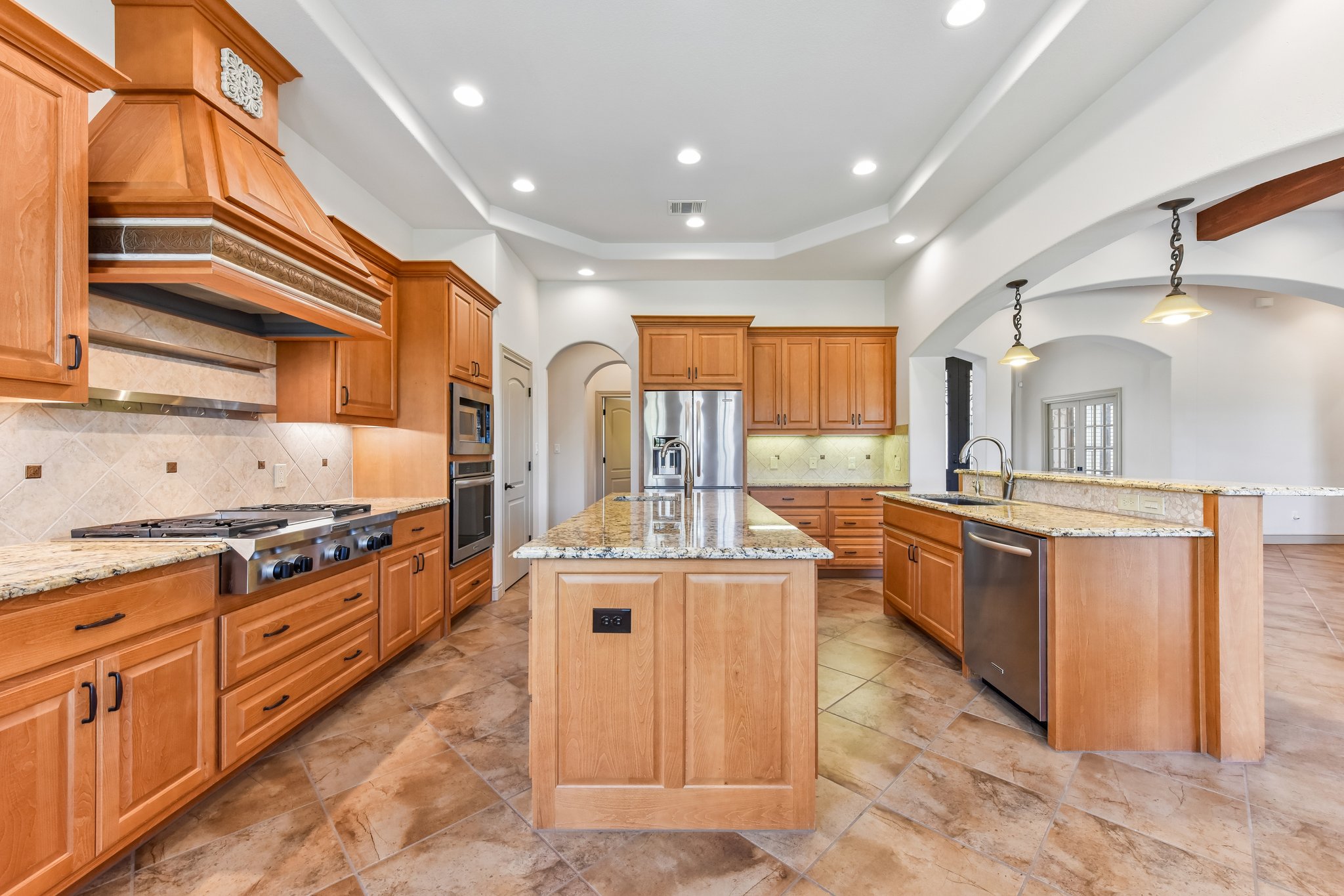 main property photo 13