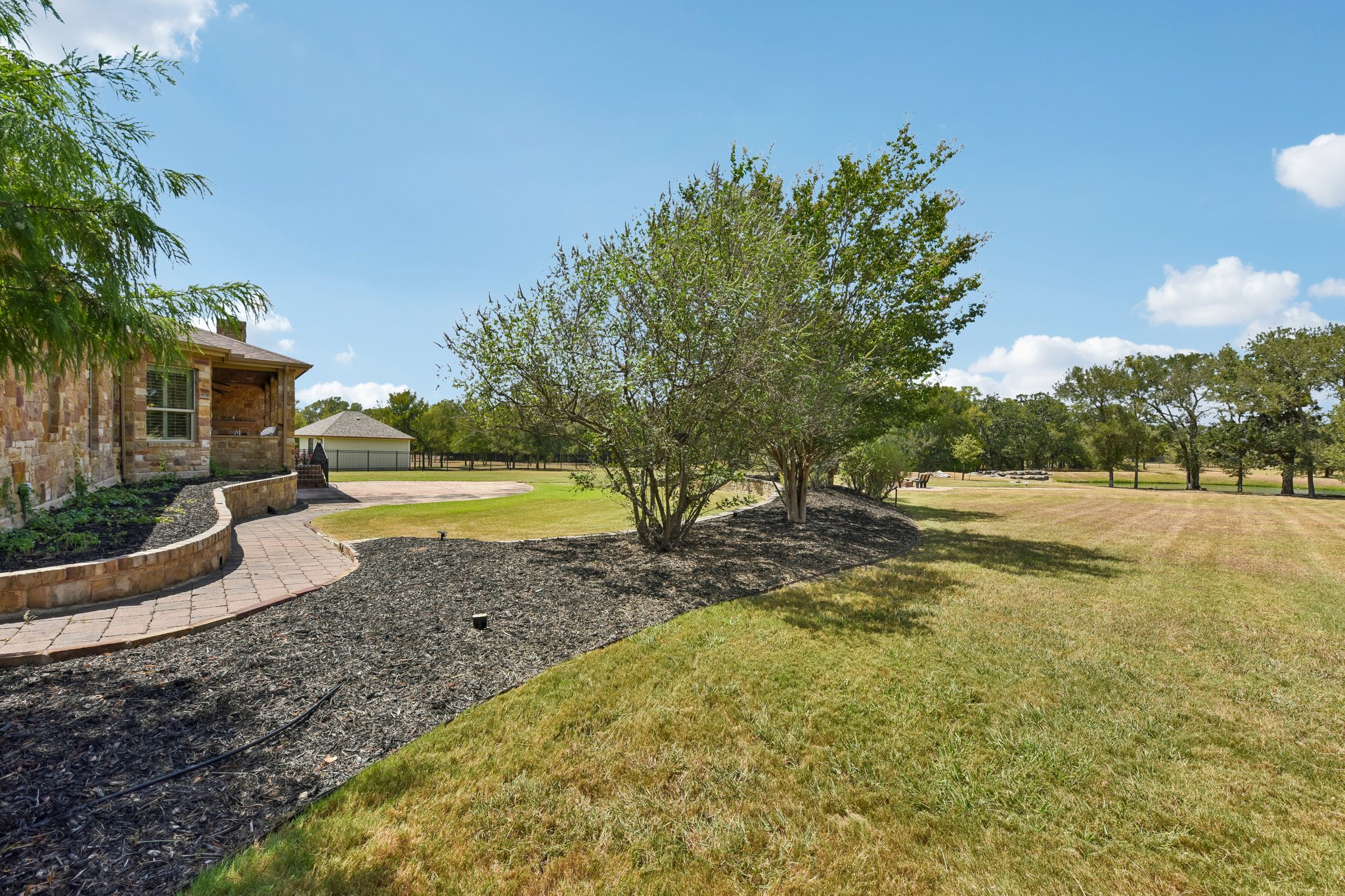 main property photo 31