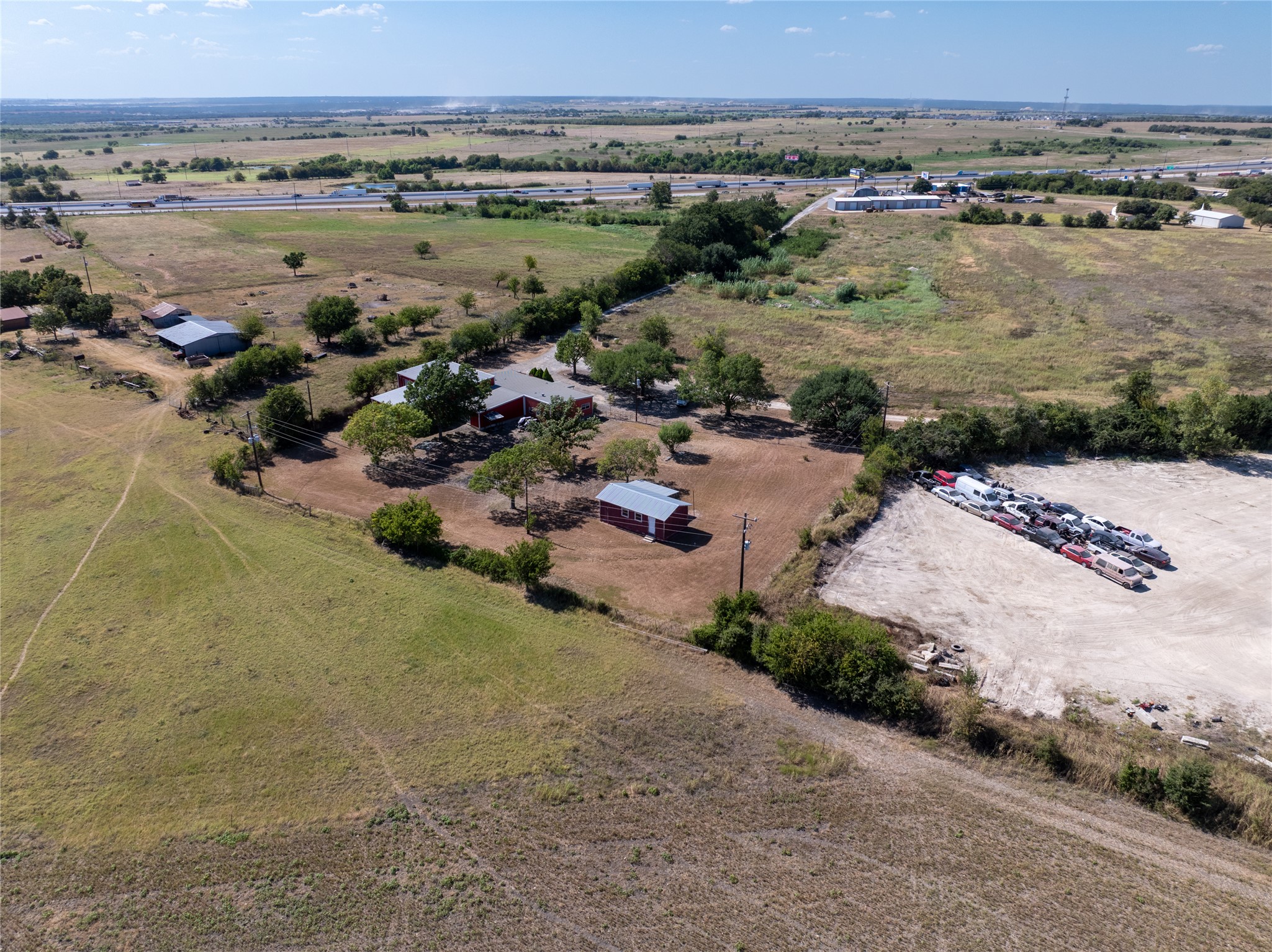 main property photo 28