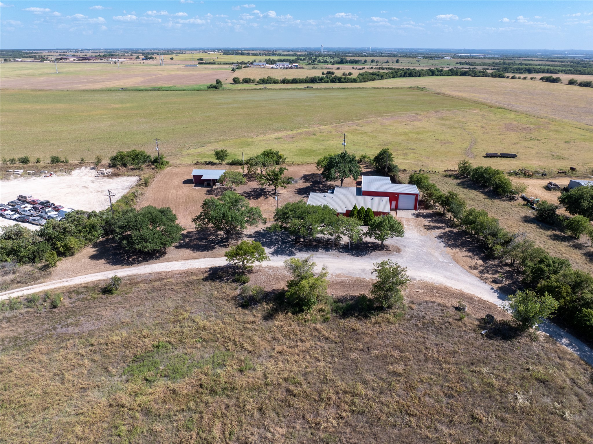 main property photo 31