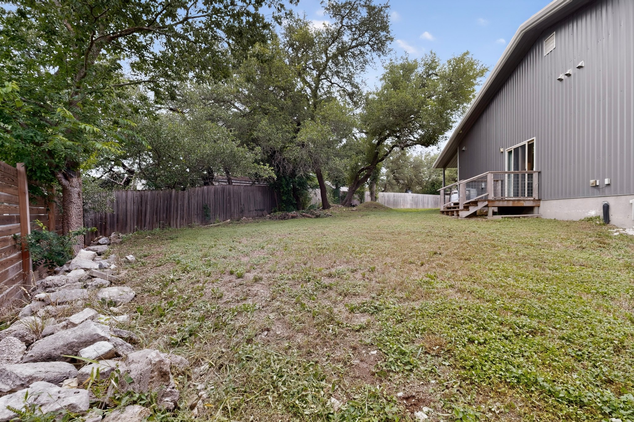 main property photo 34
