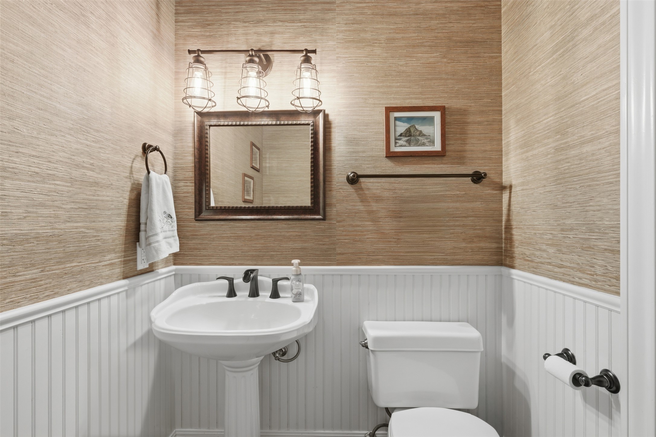 main property photo 12