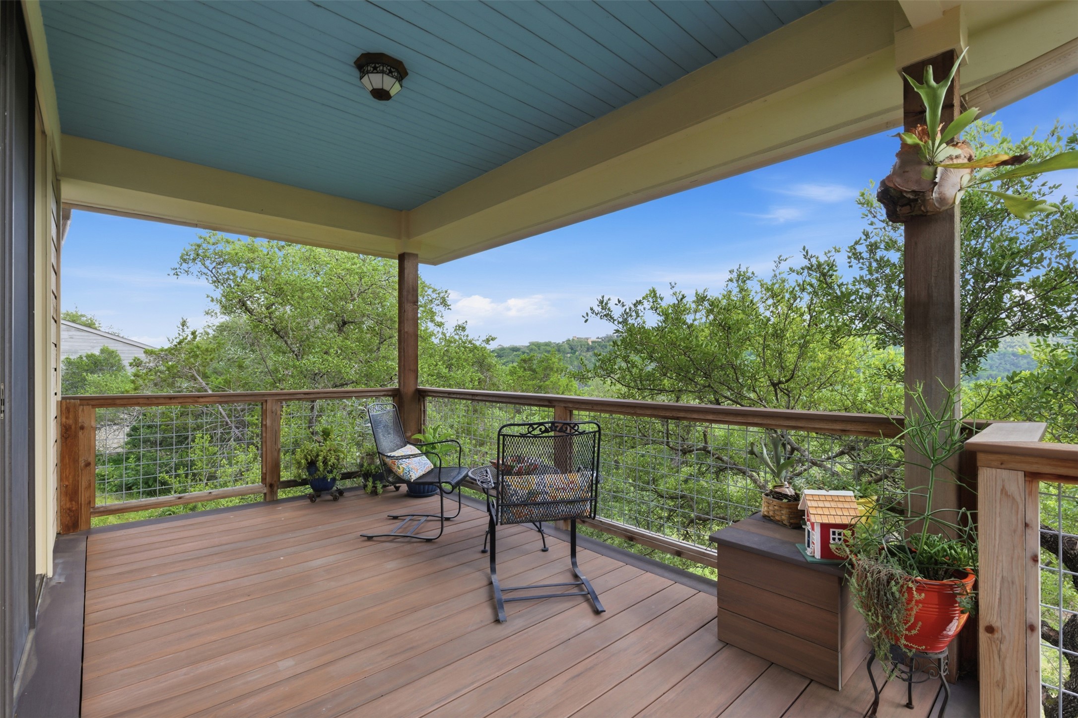 main property photo 24