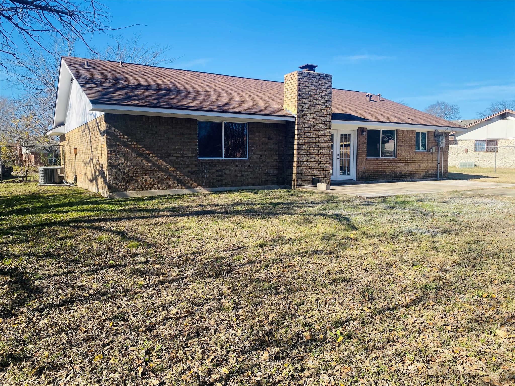 main property photo 16
