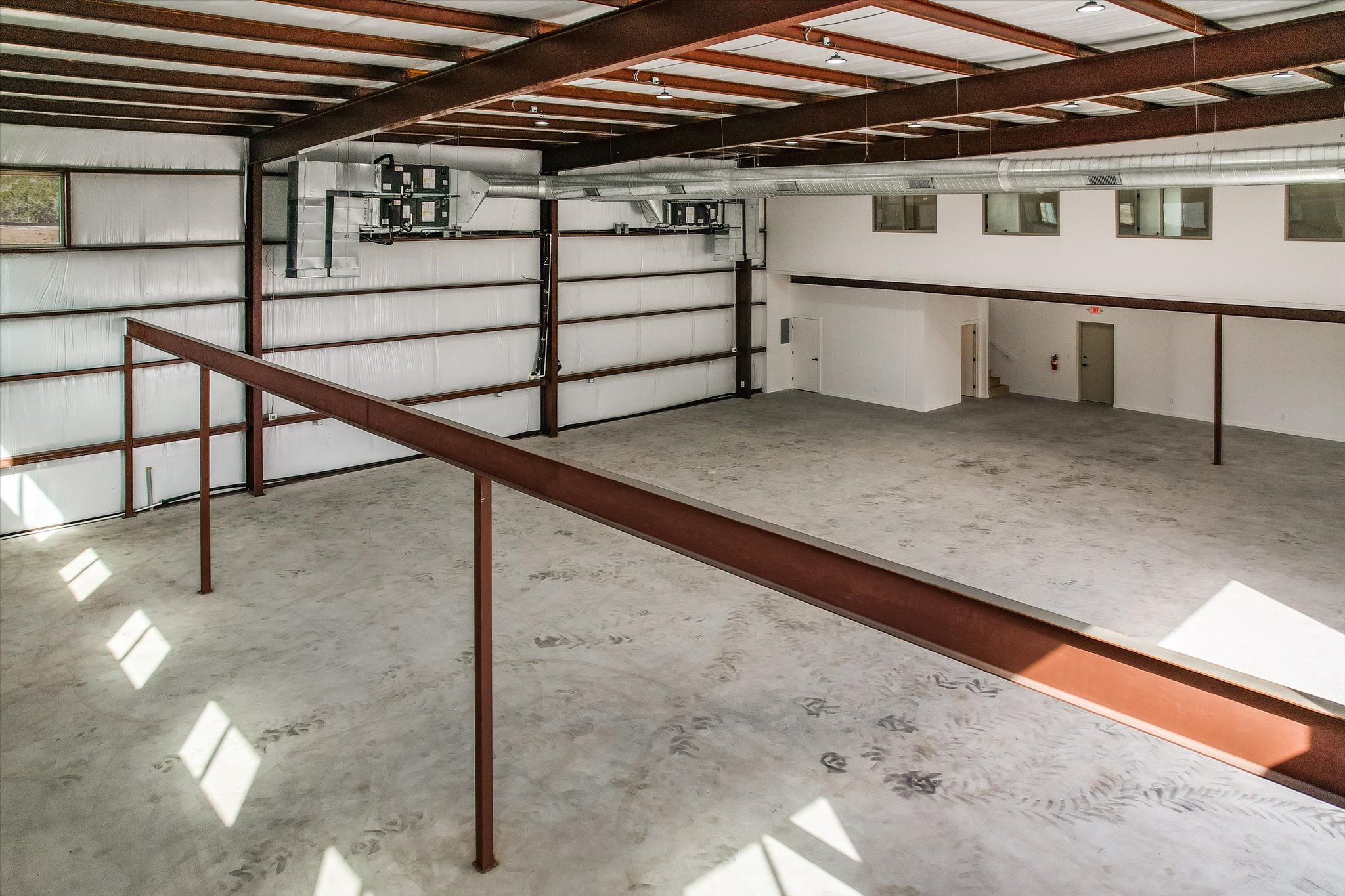 main property photo 13