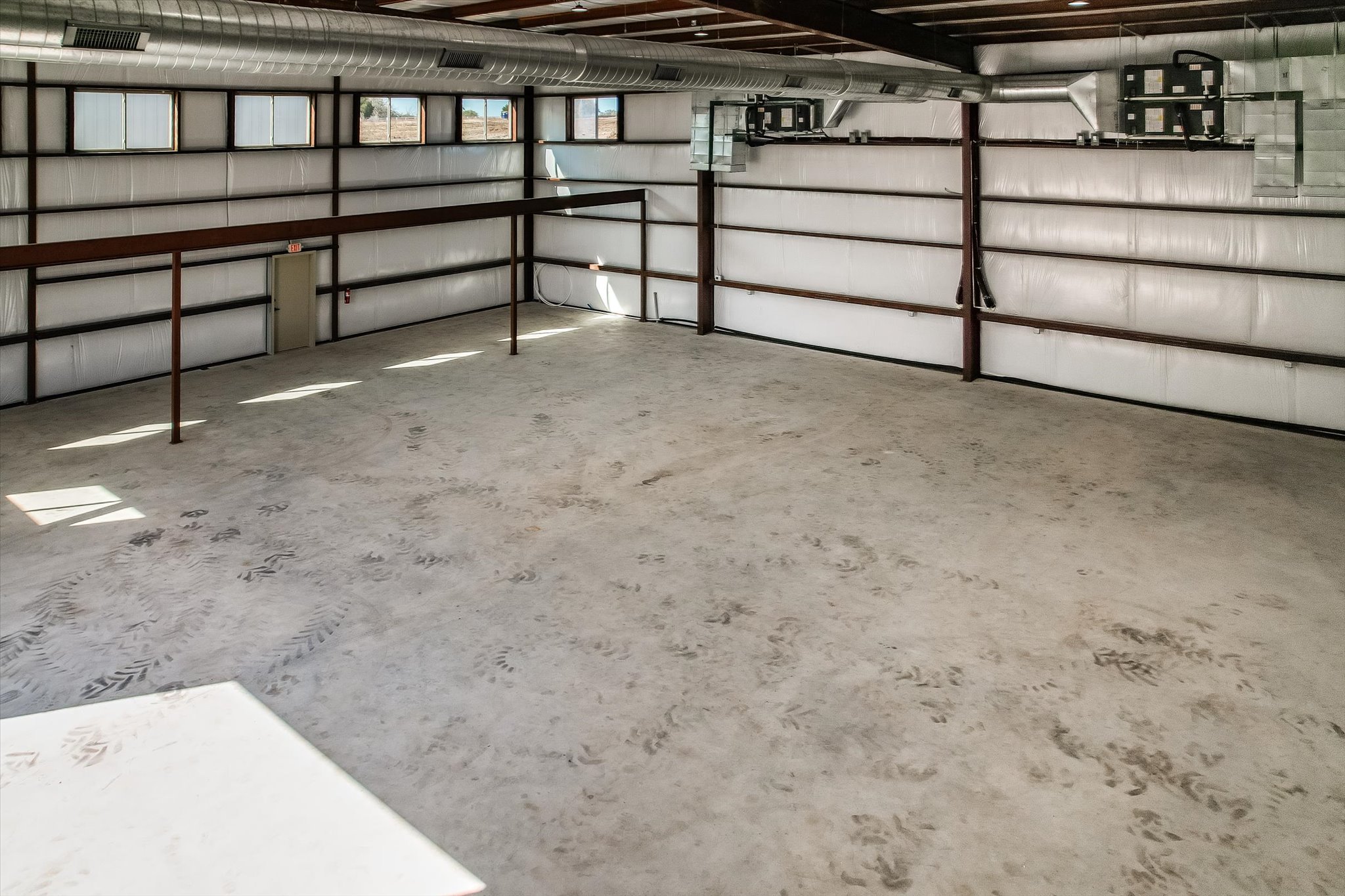 main property photo 14