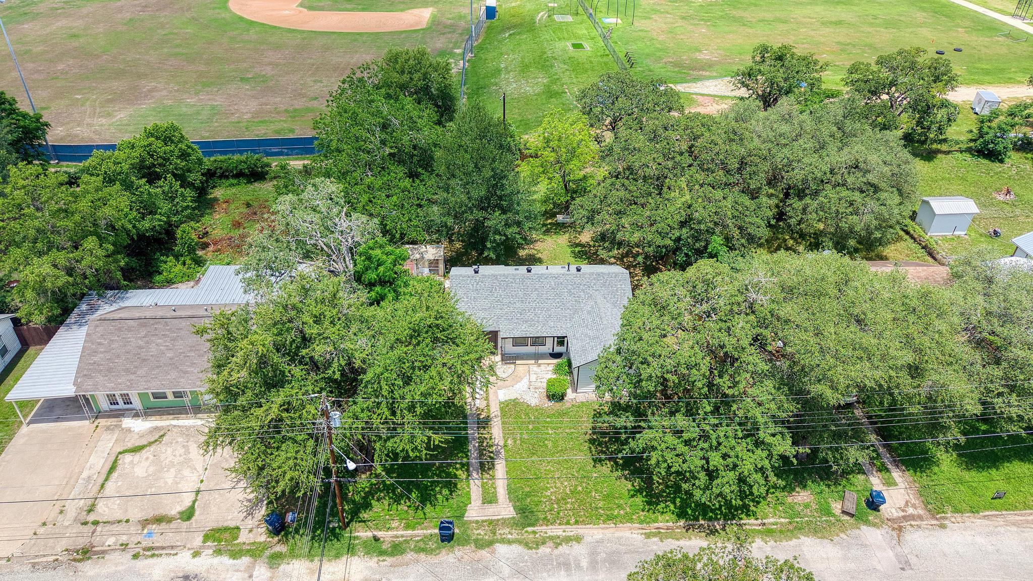 main property photo 21