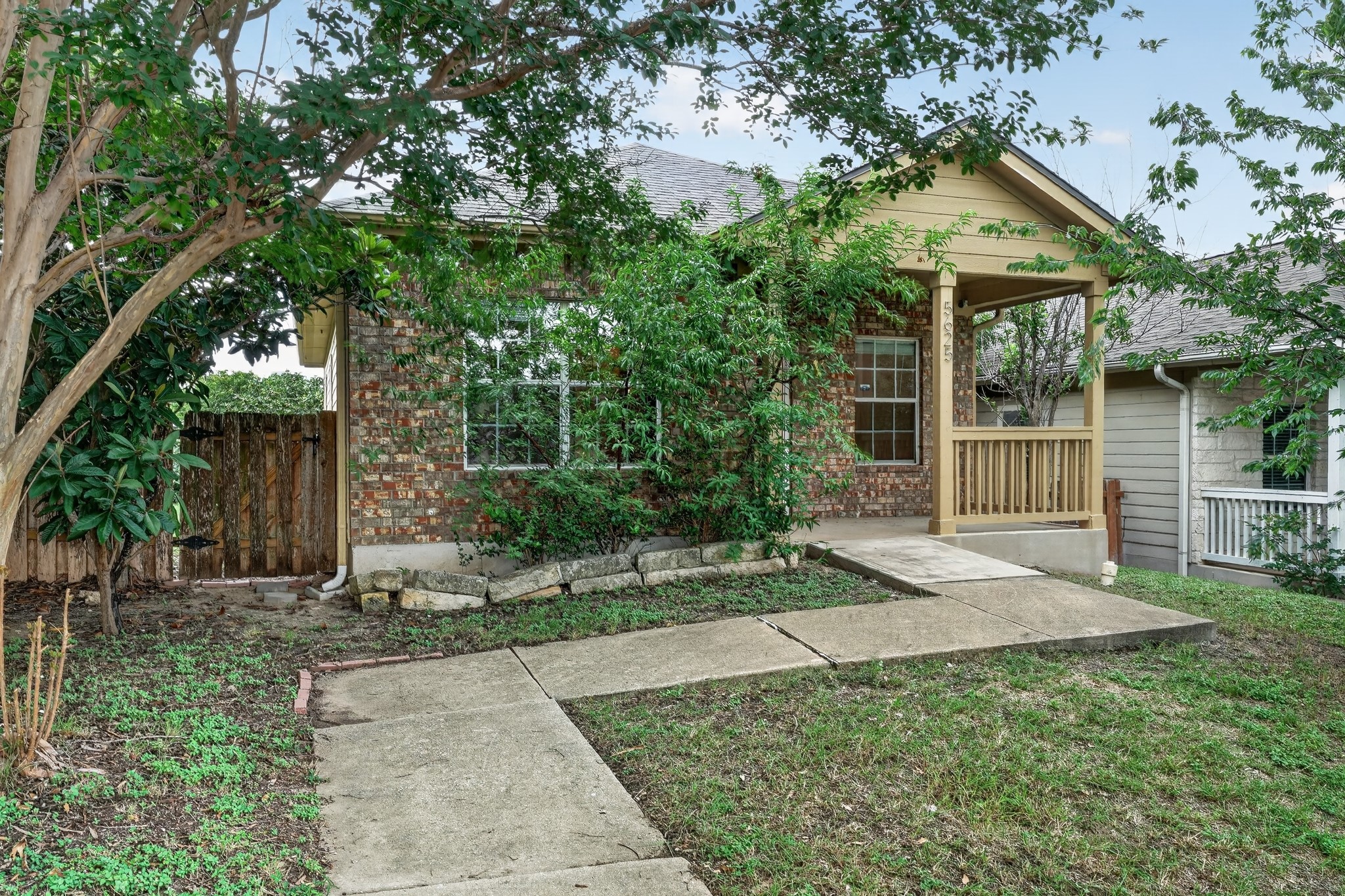main property photo 3