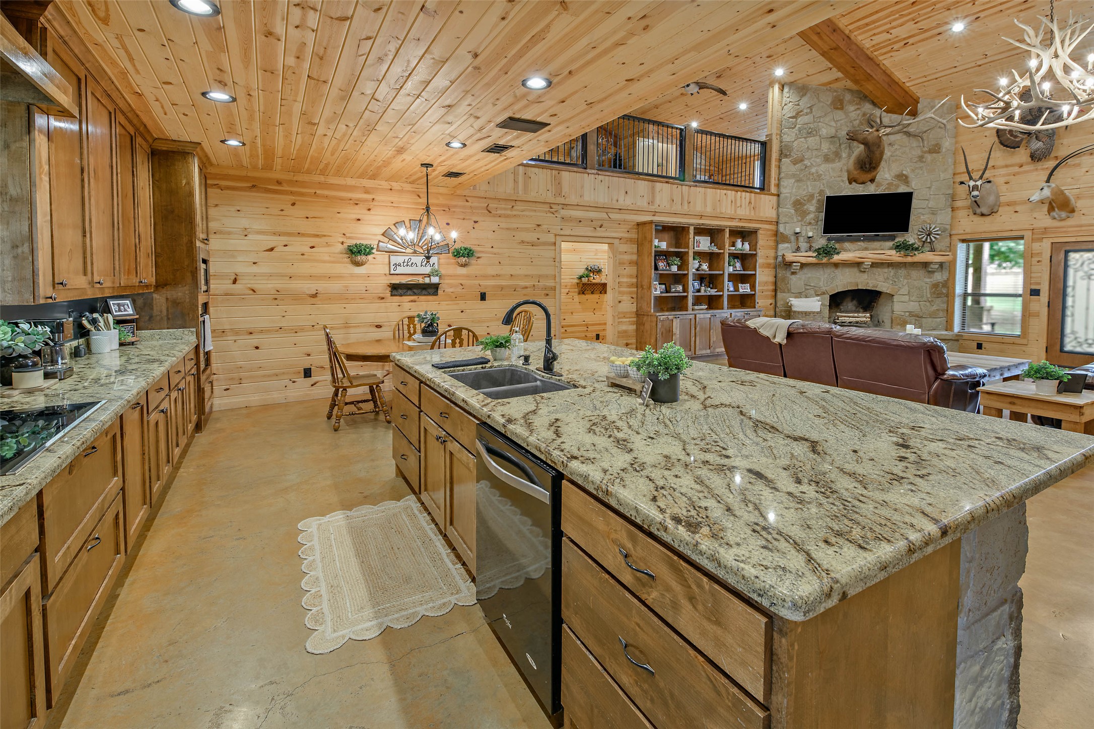 main property photo 7