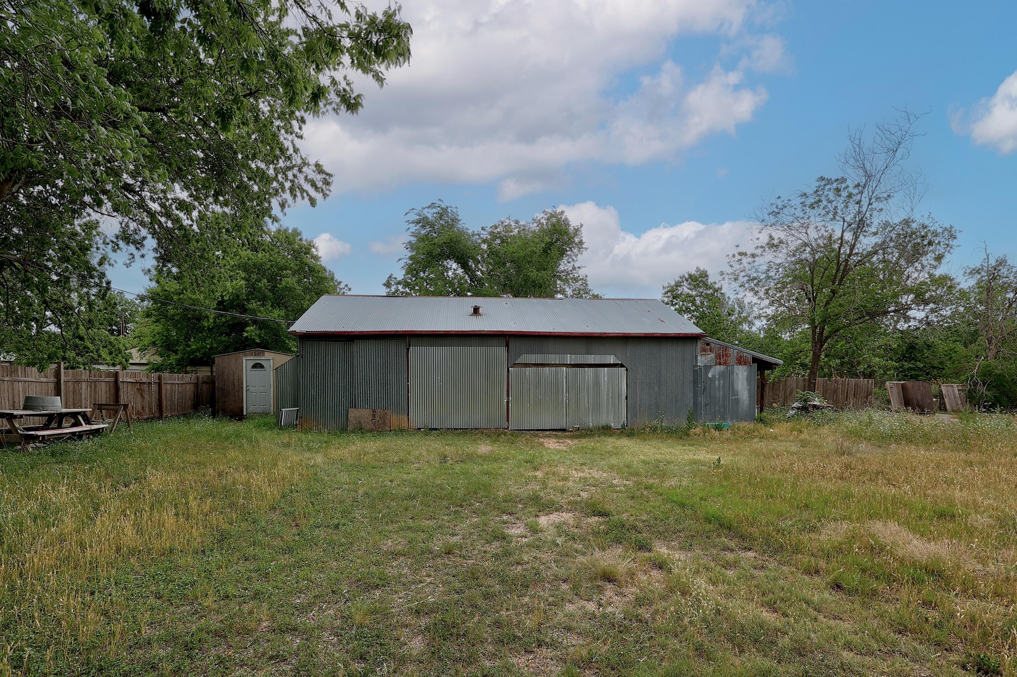 main property photo 5