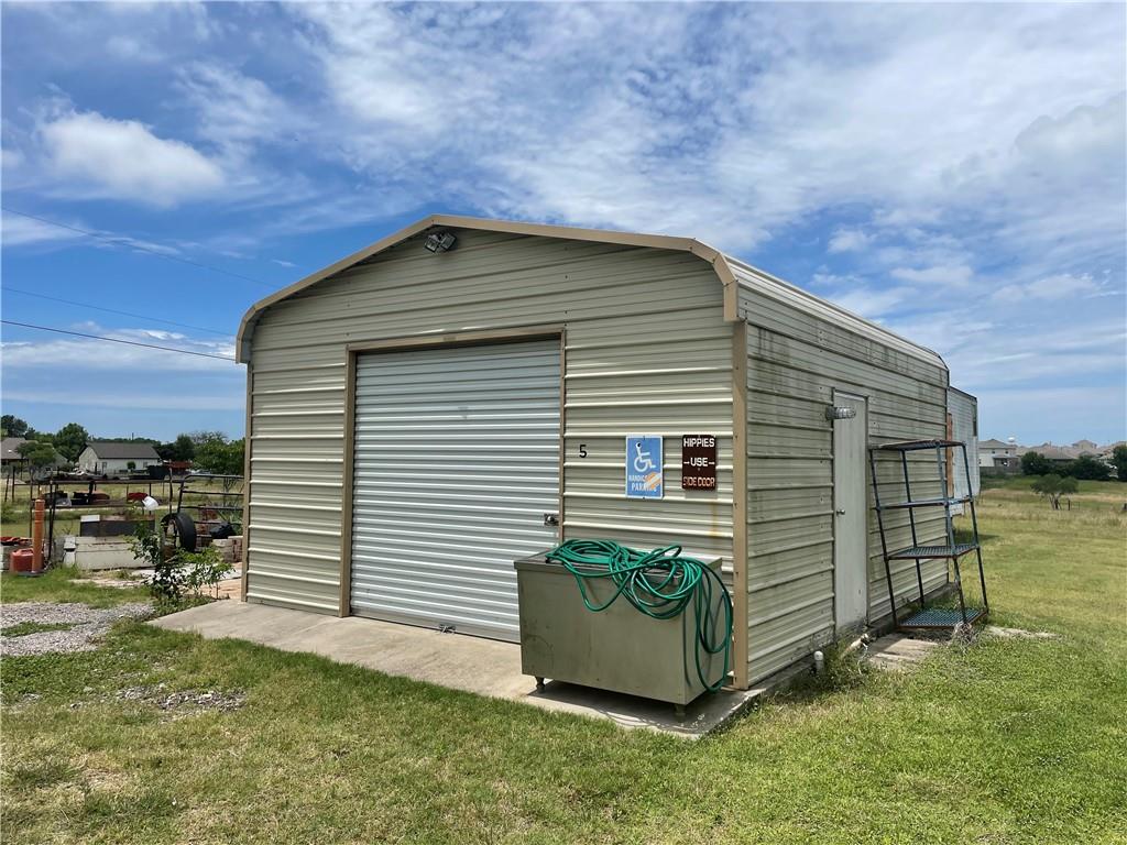 main property photo 7