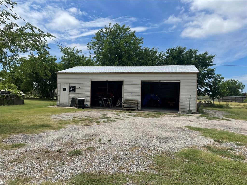 main property photo 8