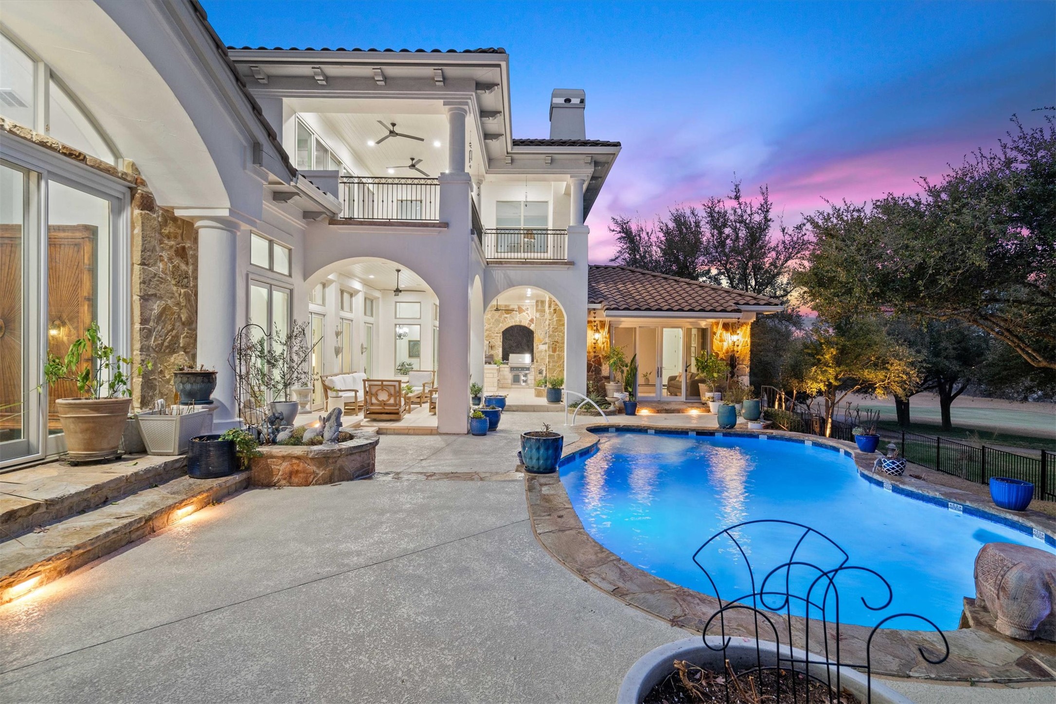 main property photo 35
