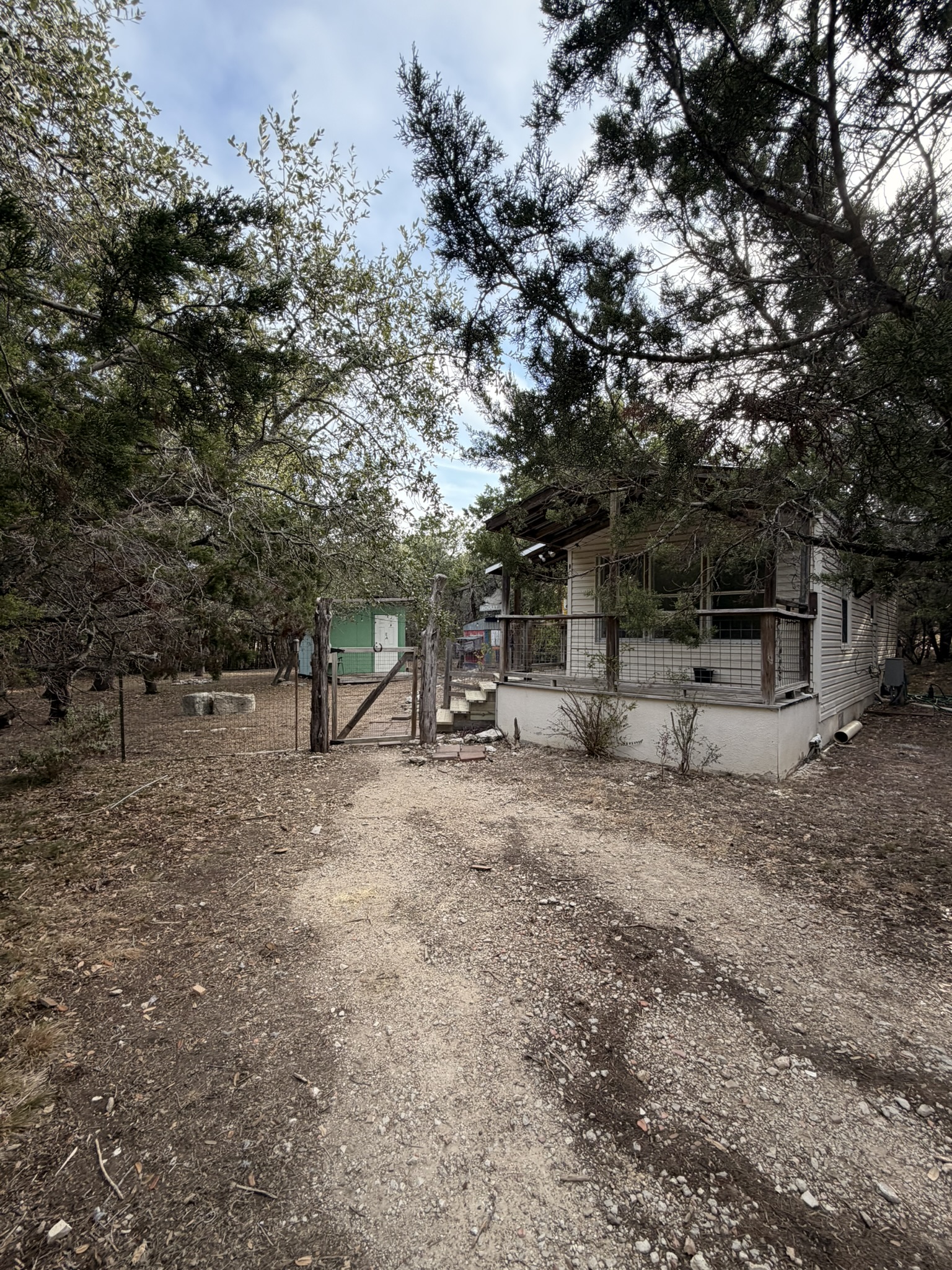 main property photo 6