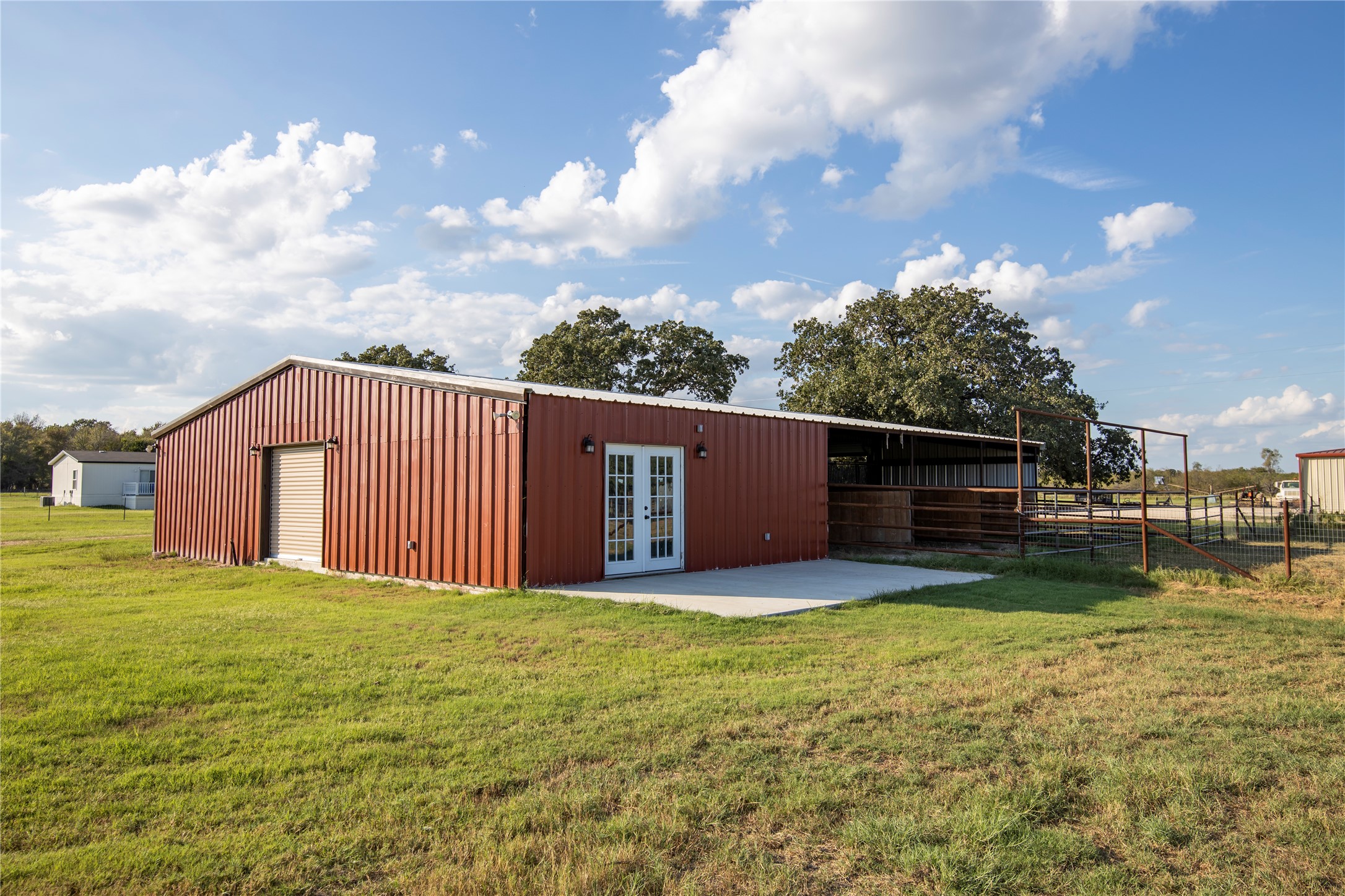 main property photo 18