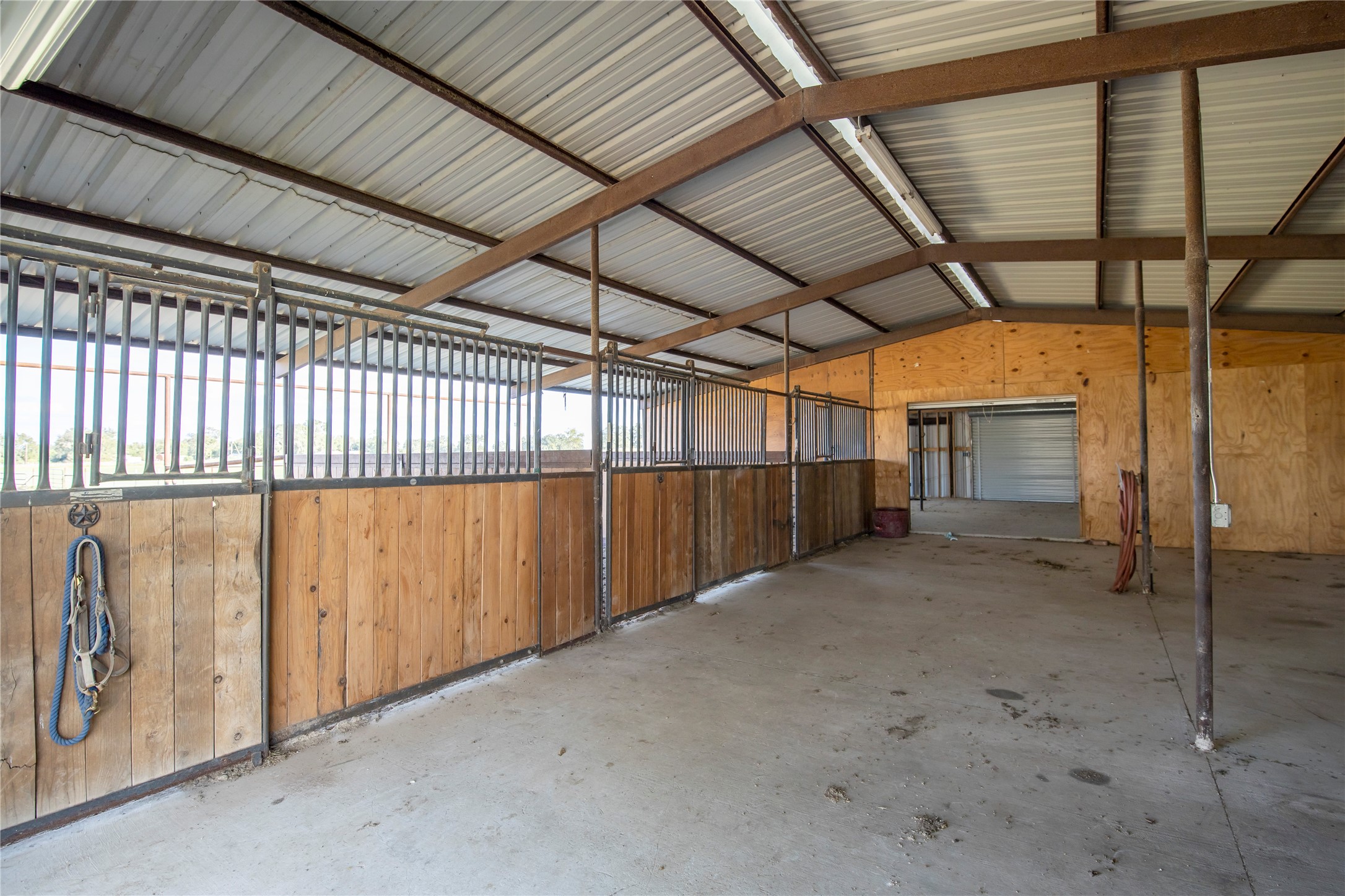 main property photo 22