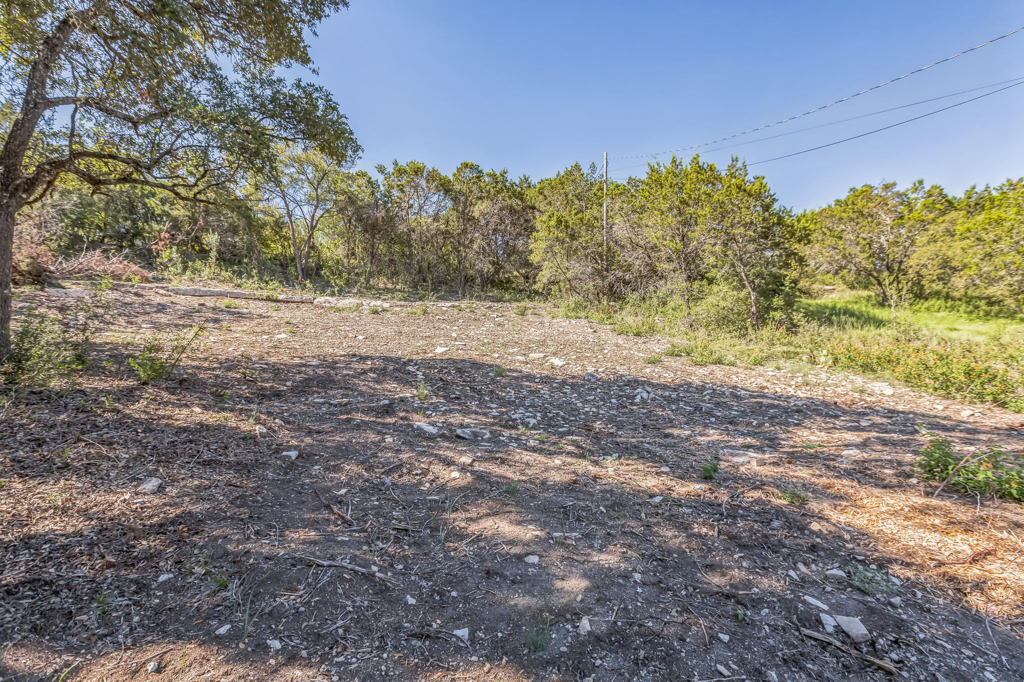 main property photo 25