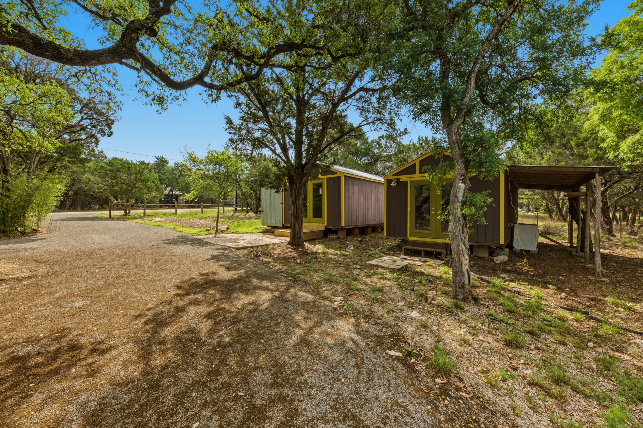 main property photo 17
