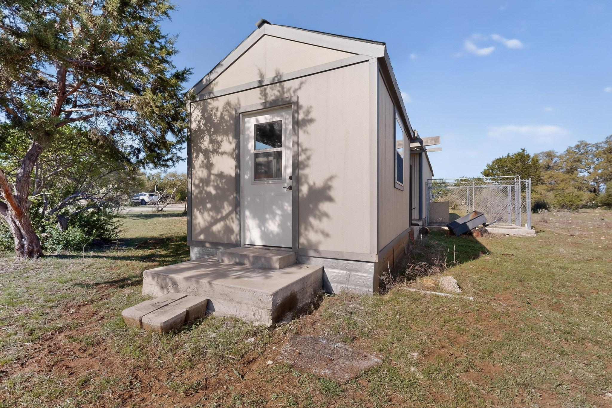 main property photo 21