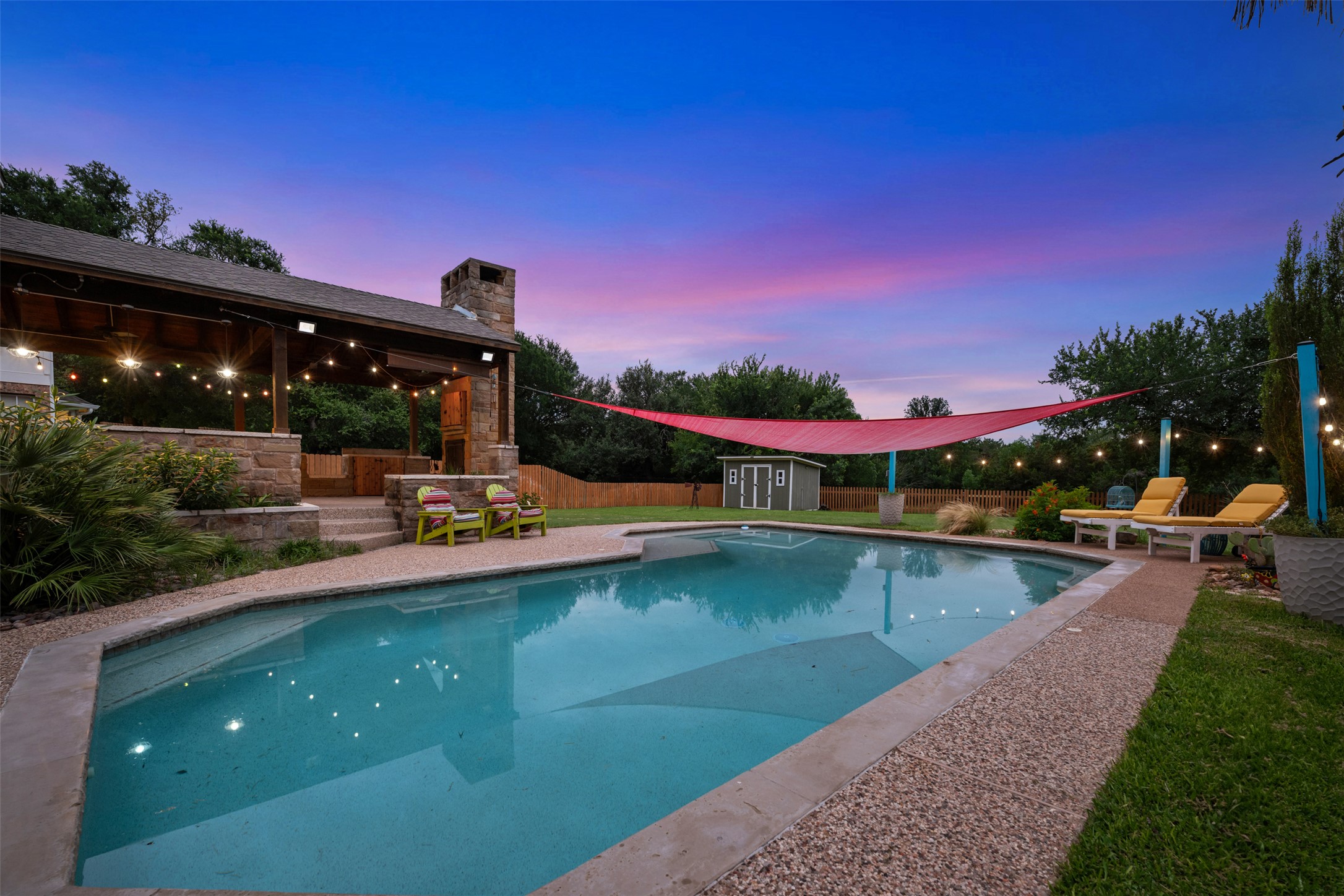 main property photo 33