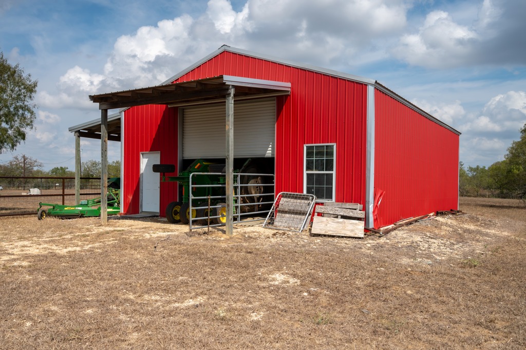 main property photo 24