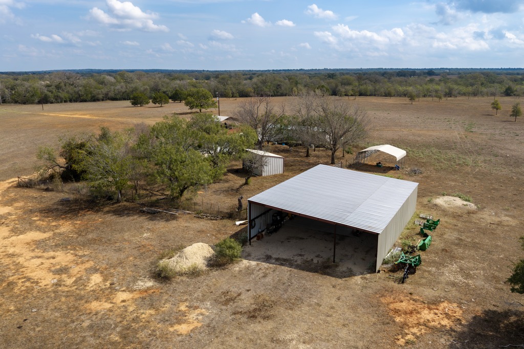 main property photo 32