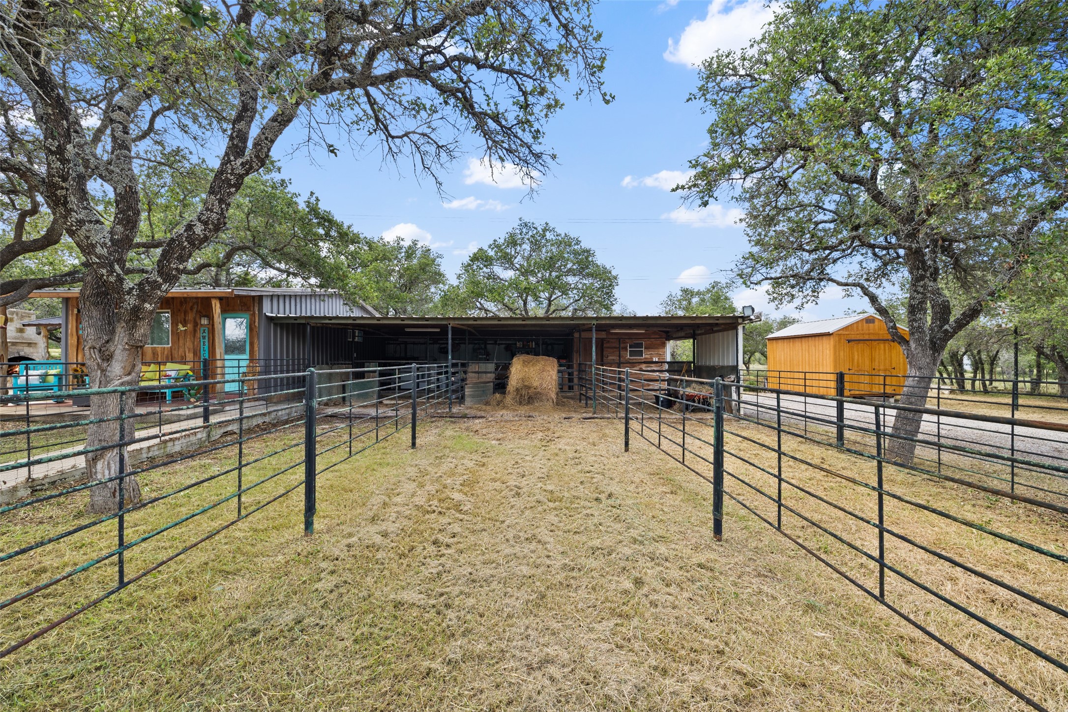 main property photo 27