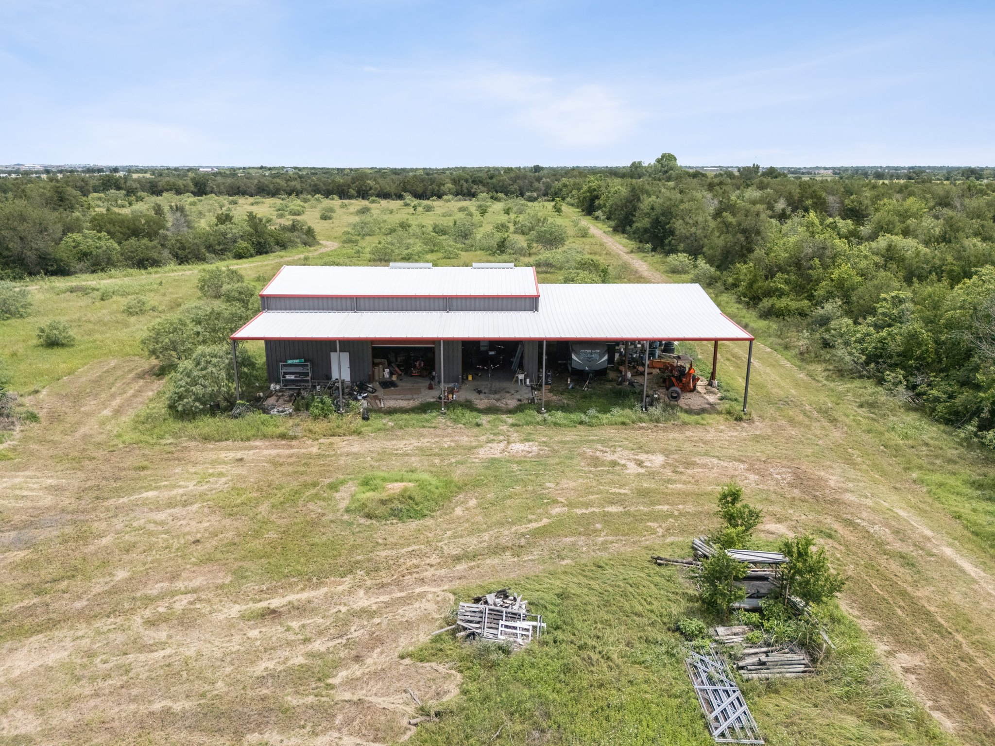main property photo 30