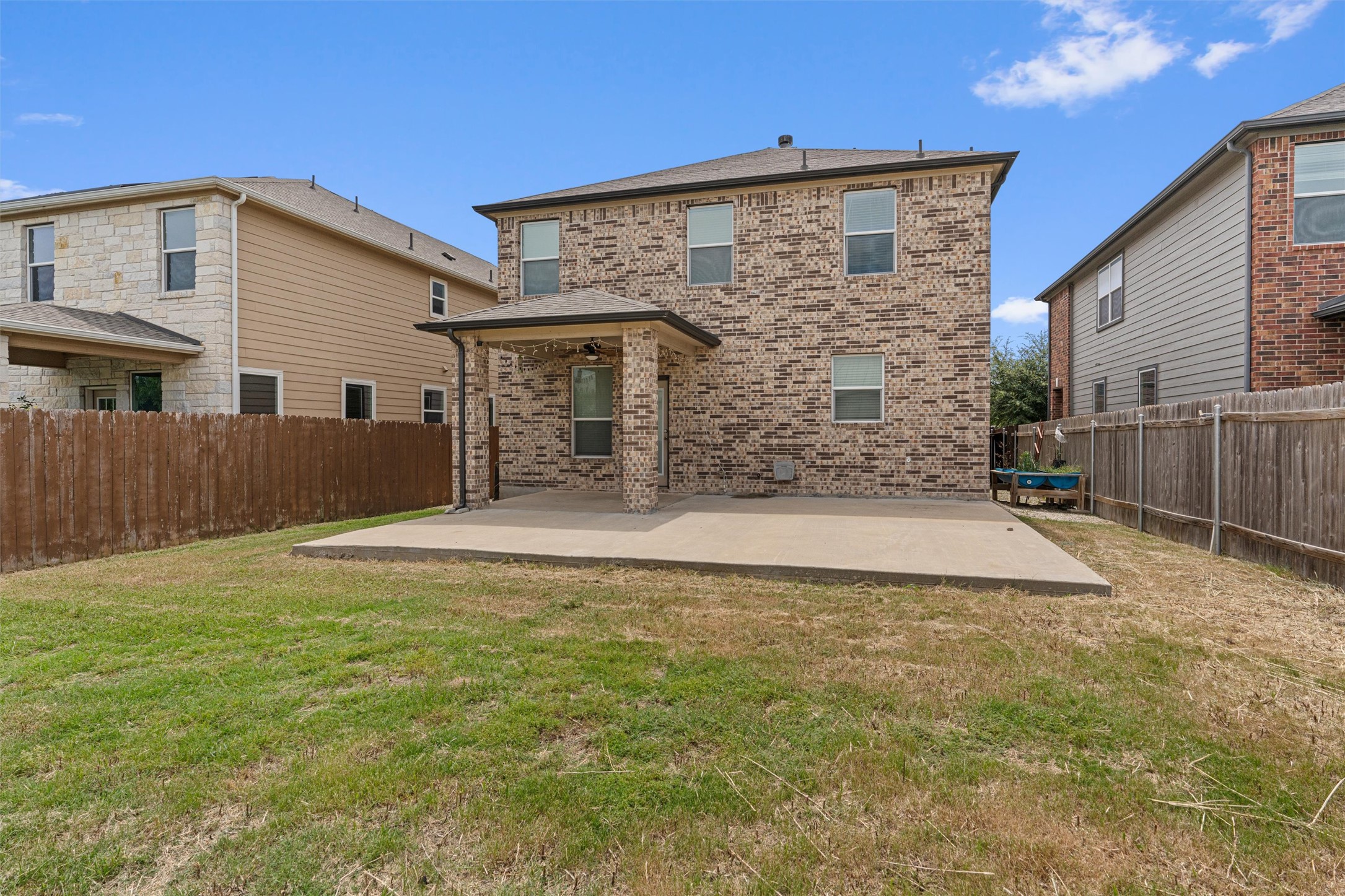 main property photo 34