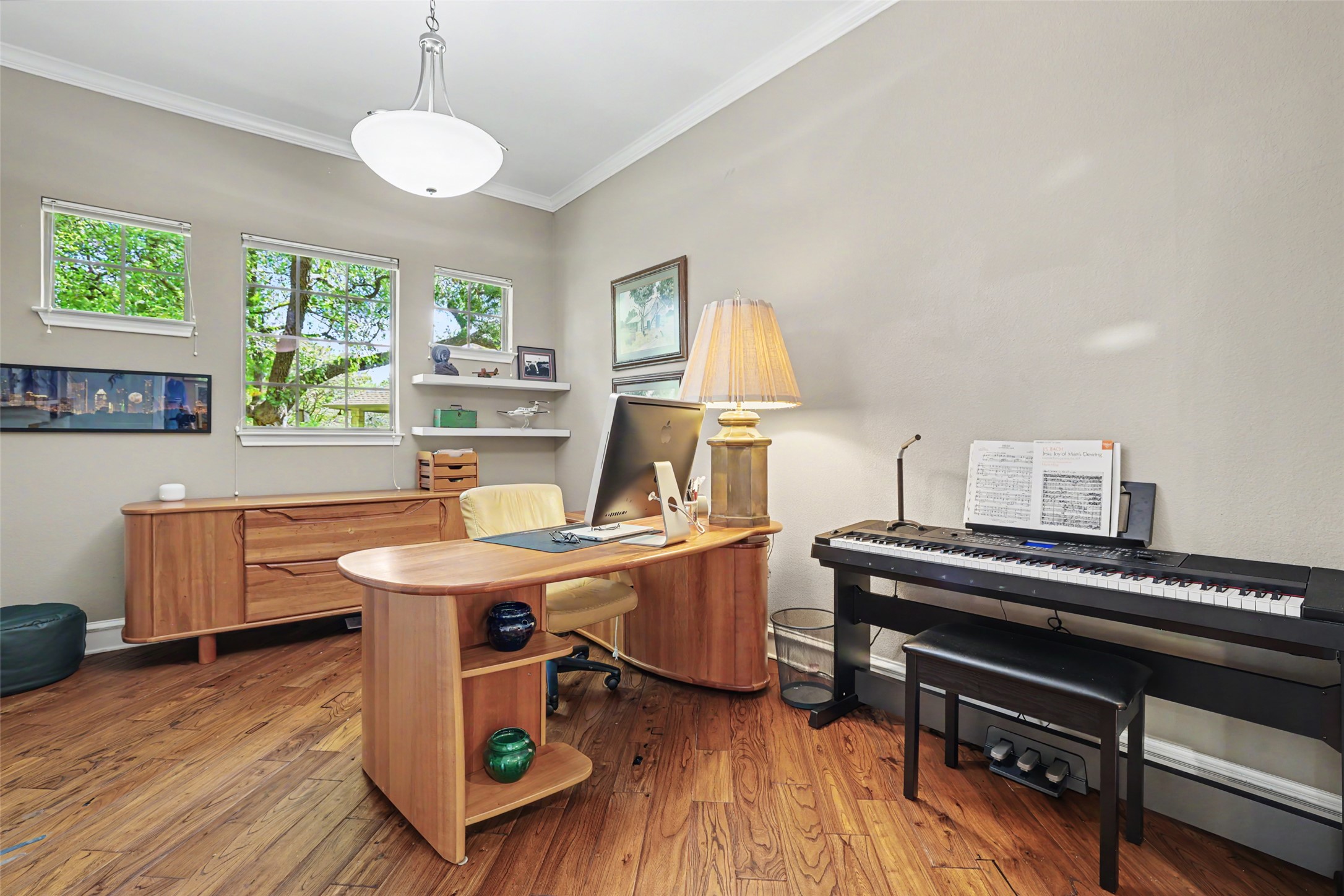 main property photo 6
