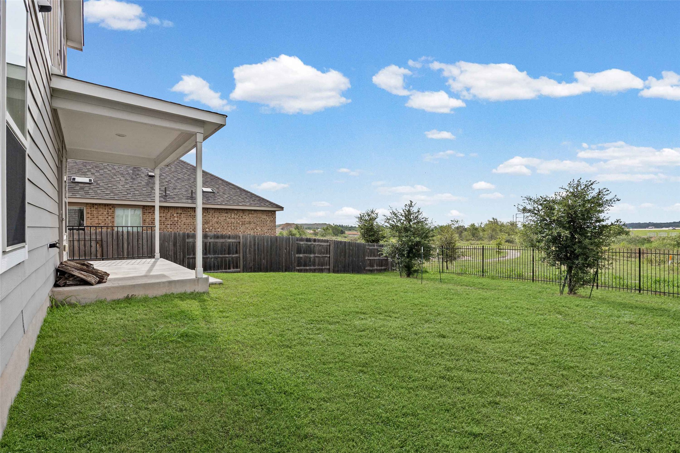 main property photo 21