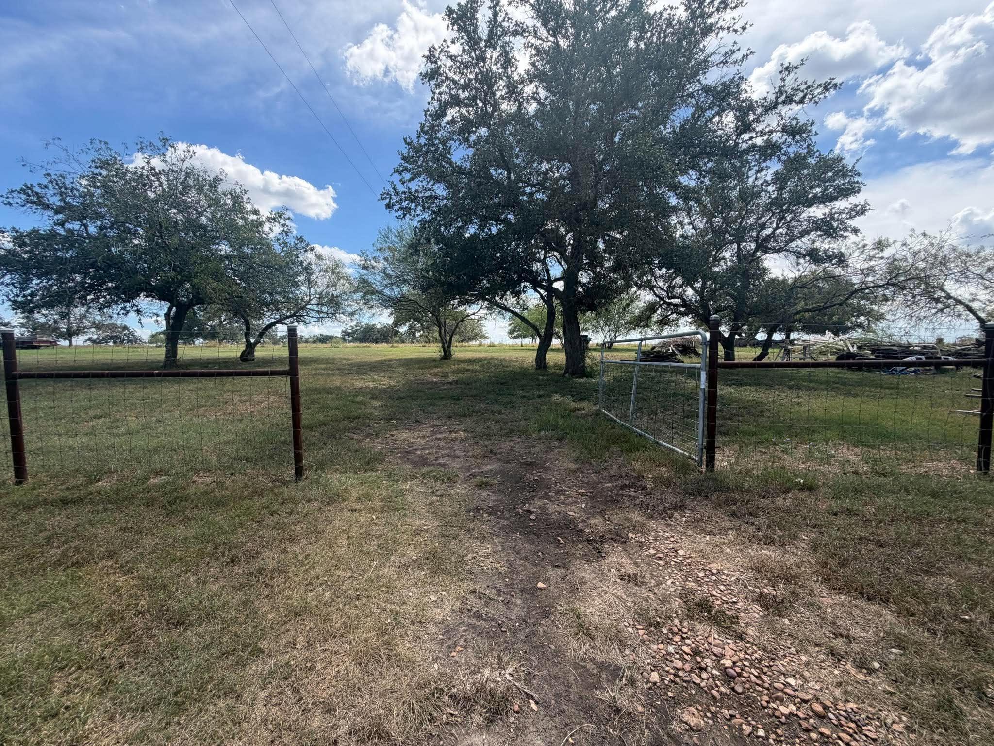 main property photo 25