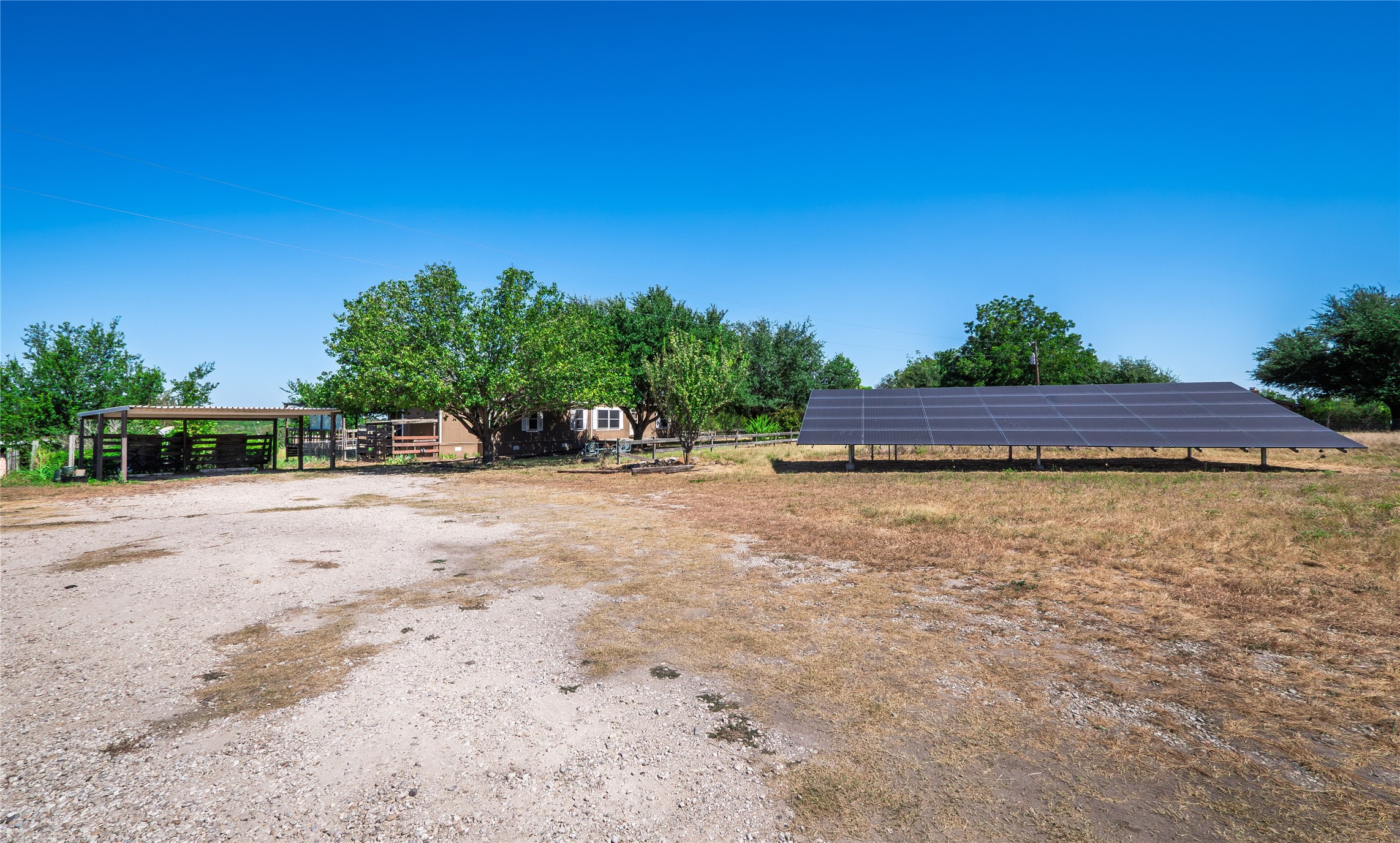 main property photo 34
