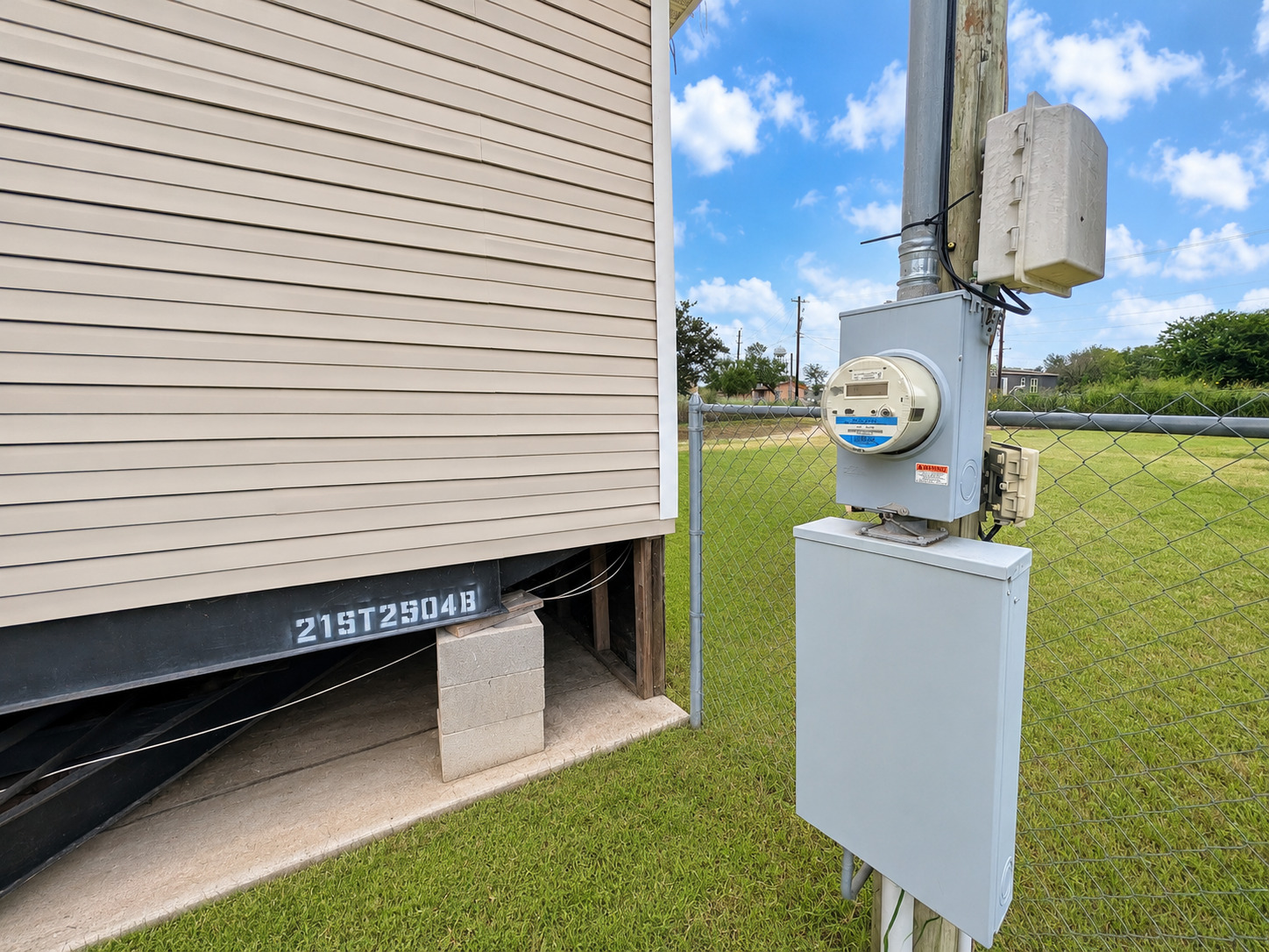 main property photo 12