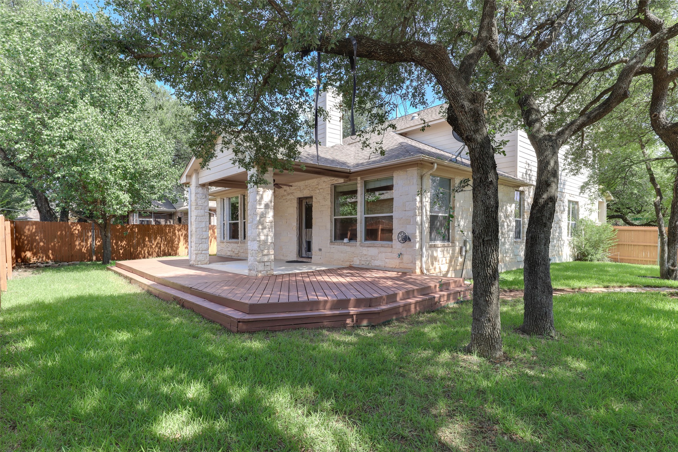 main property photo 31