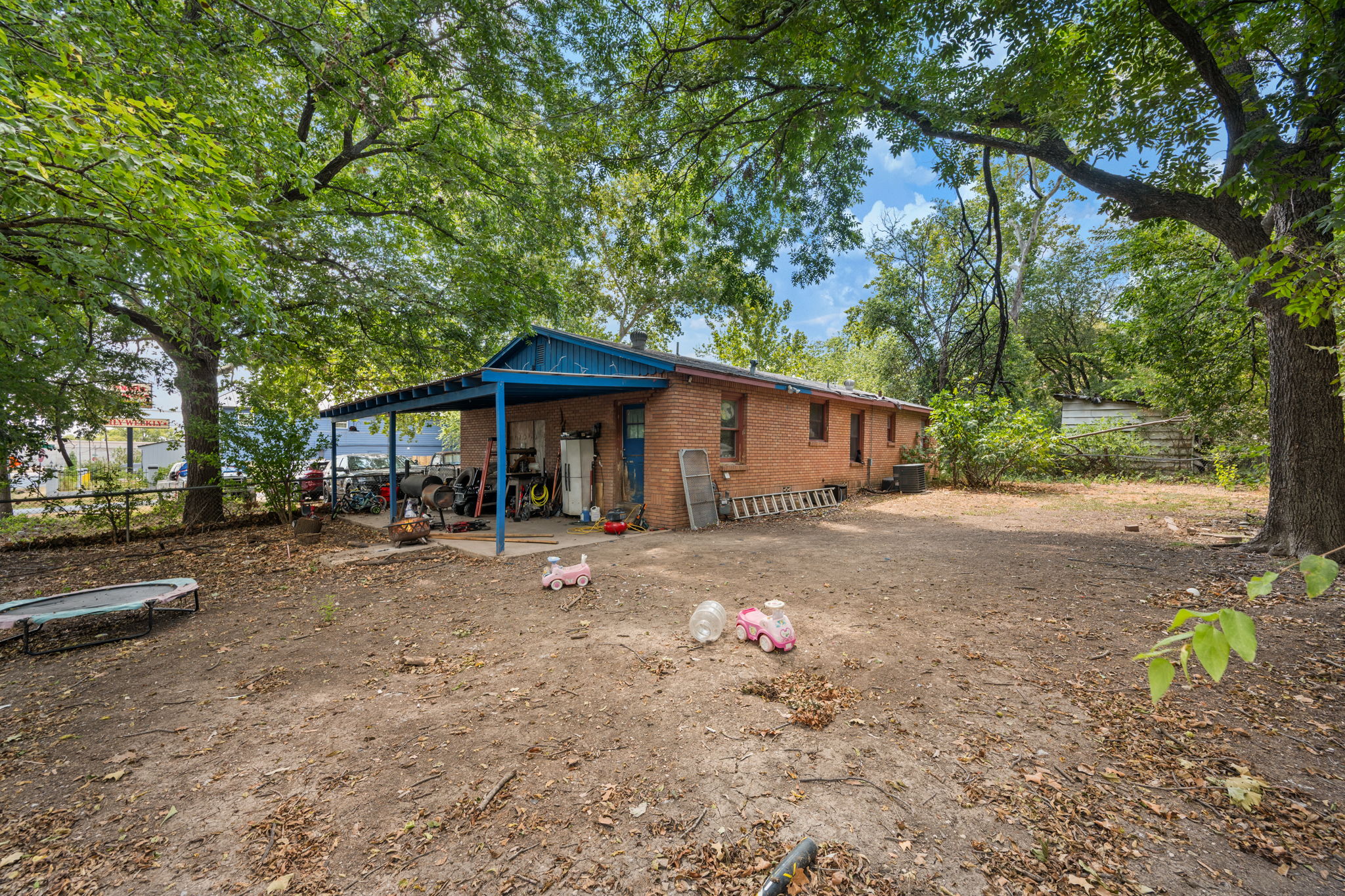 main property photo 21