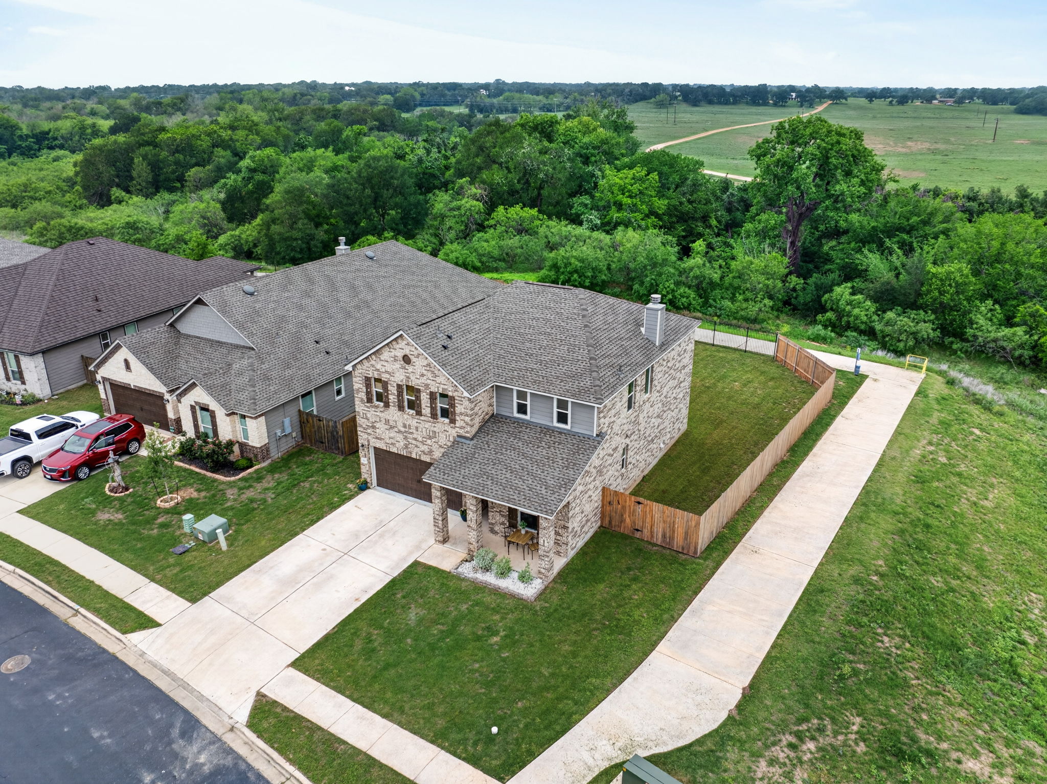 main property photo 13